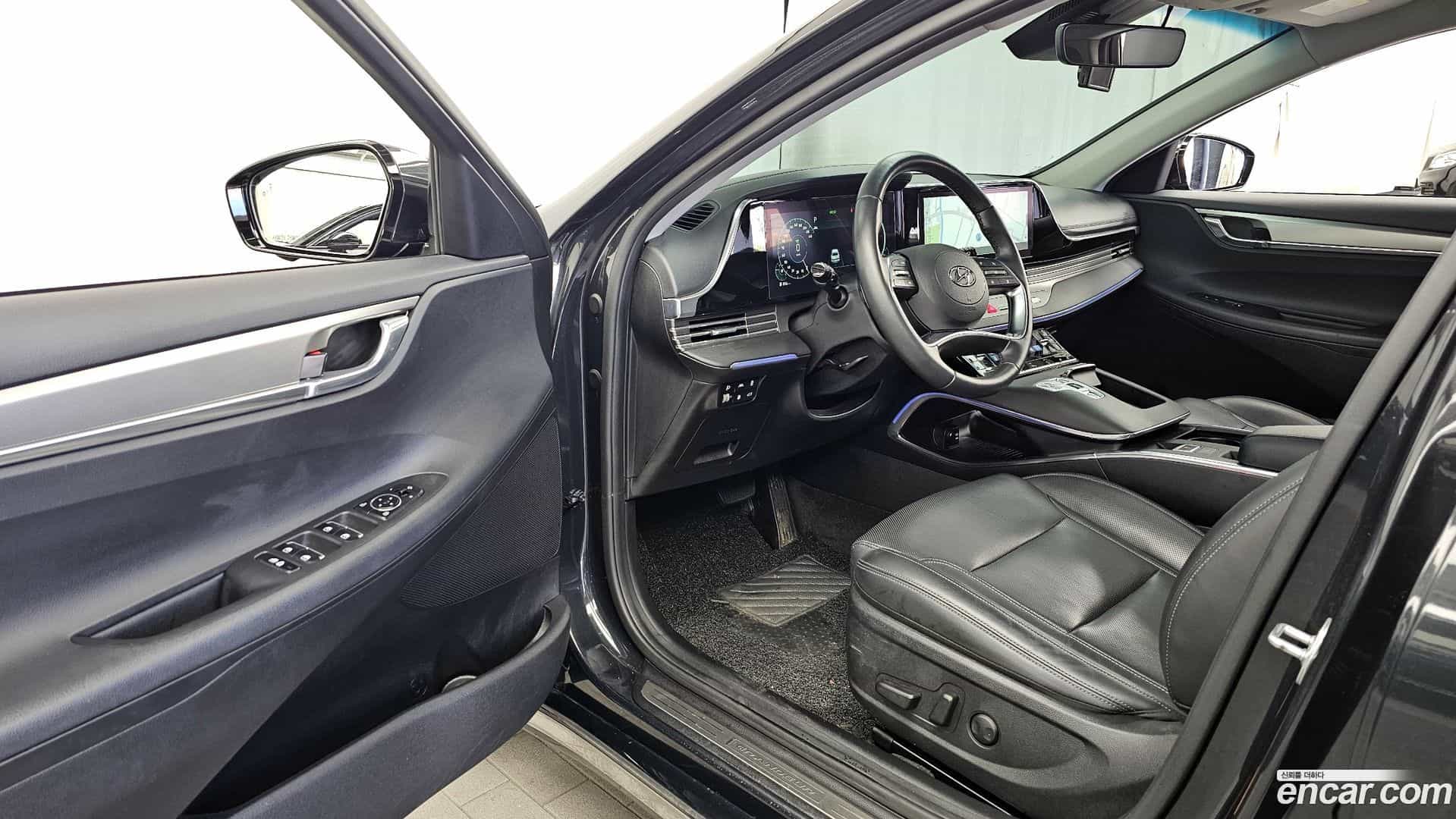 Grandeur Hyundai 2022.2-INNER-010