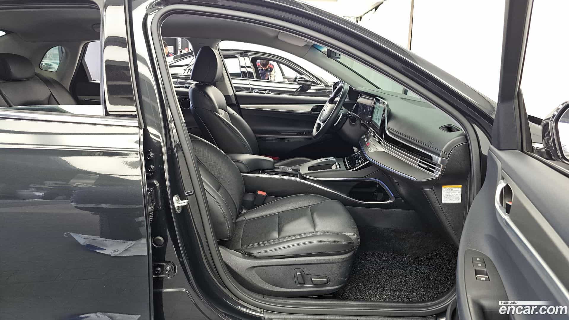 Grandeur Hyundai 2022.2-OPTION-015