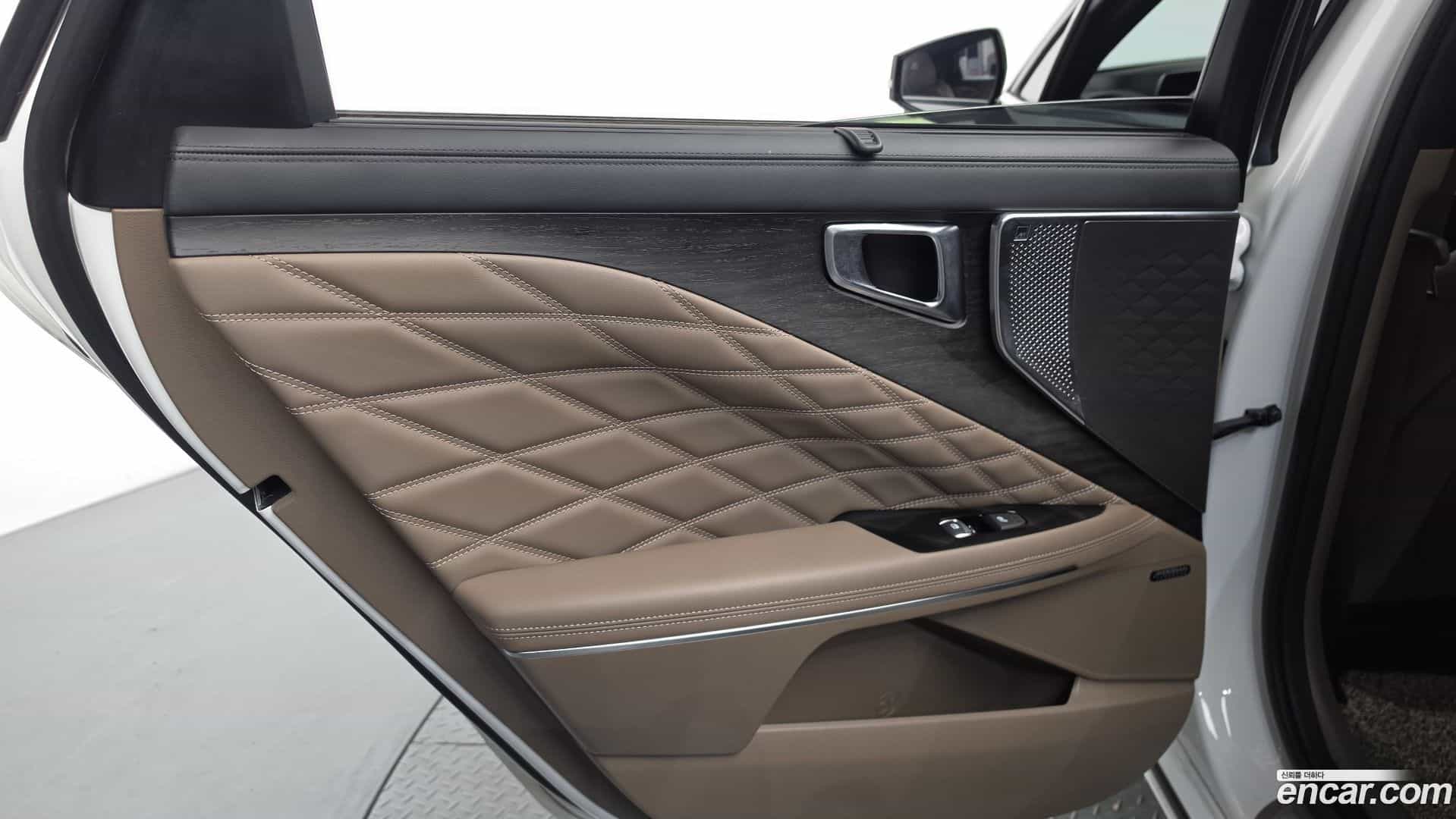 K8 Kia 2021.5-INNER-035