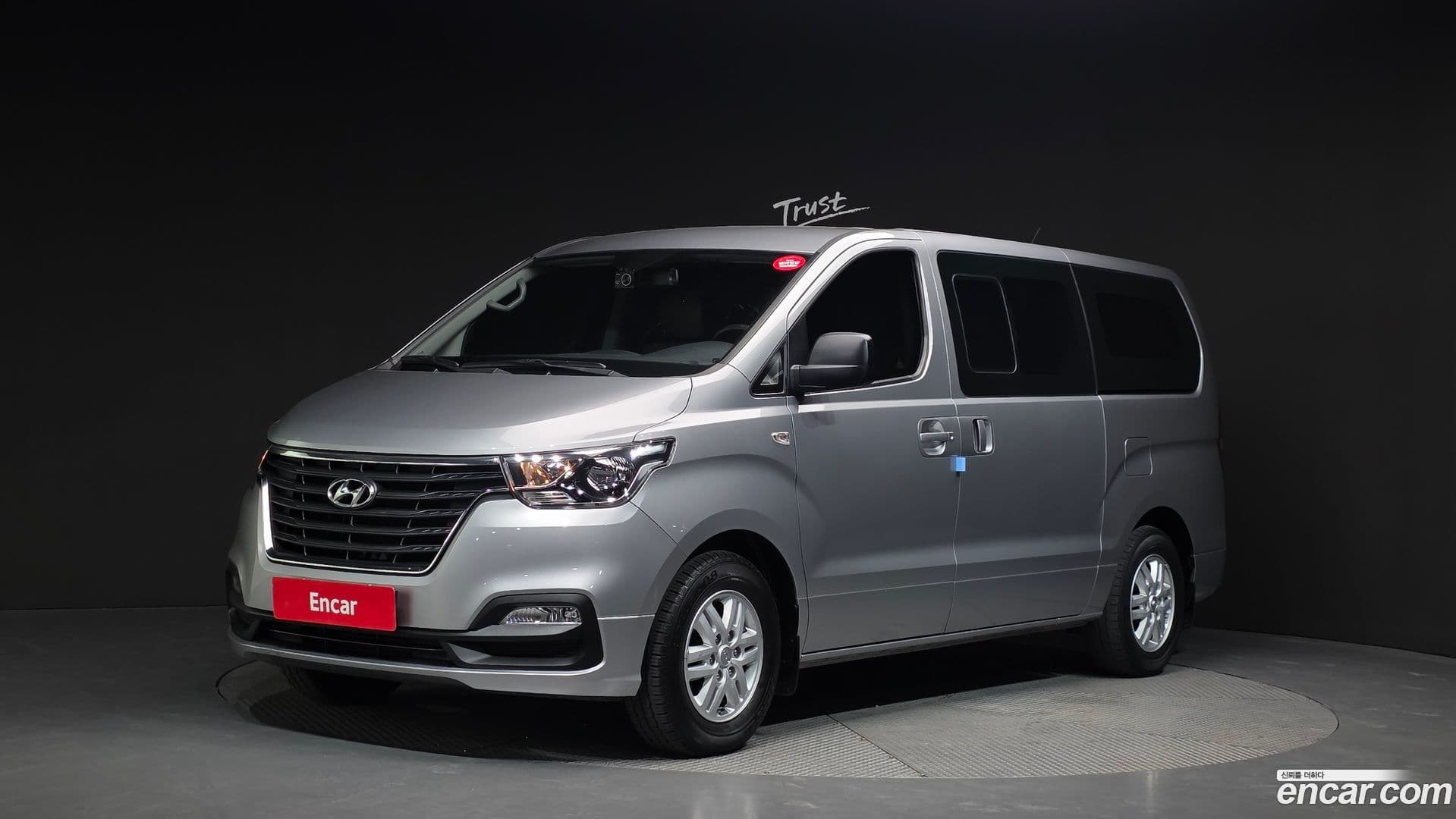 Main__Slider__Photo:Starex Hyundai 2019.3-0