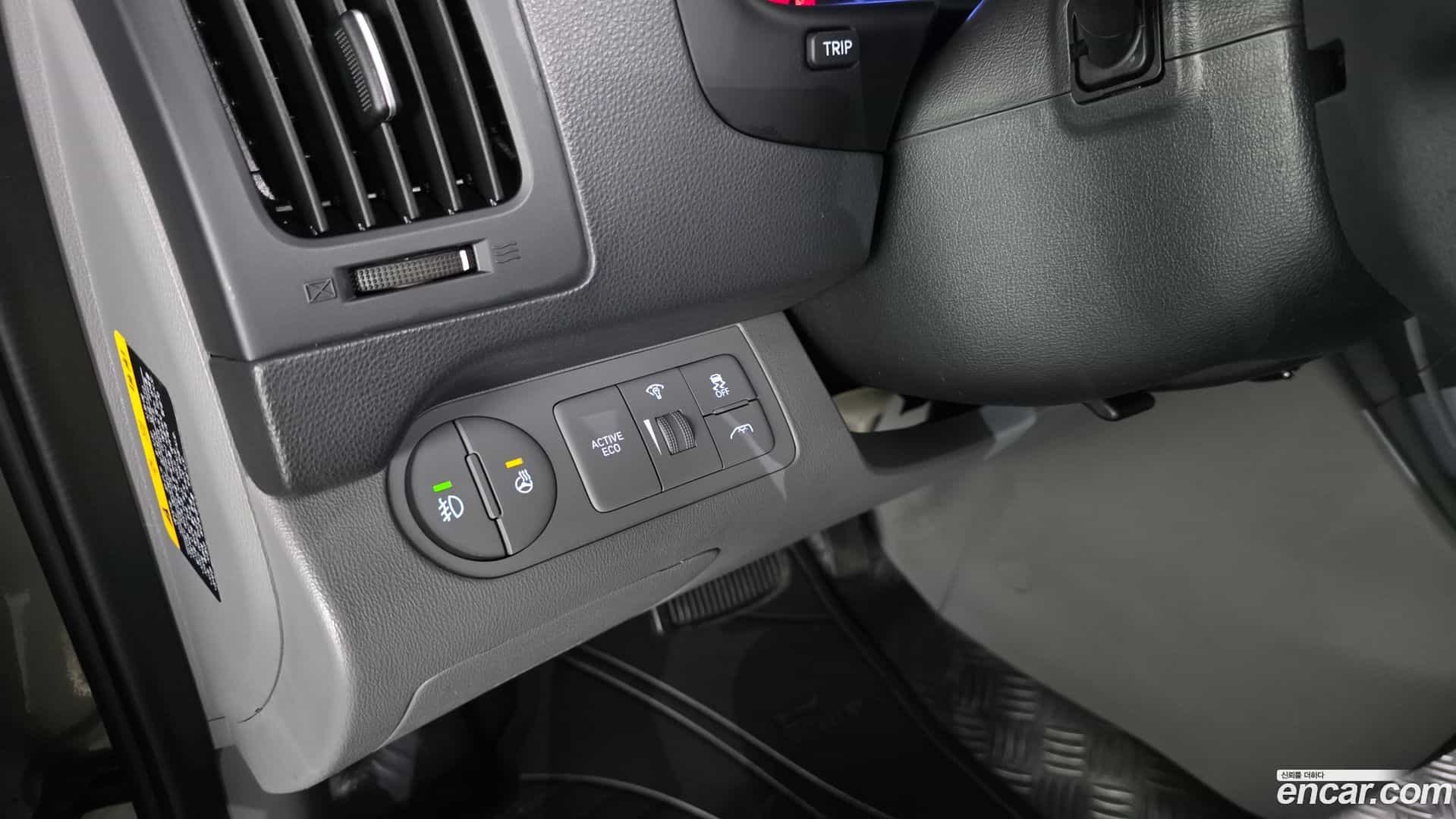 Starex Hyundai 2019.3-OPTION-016