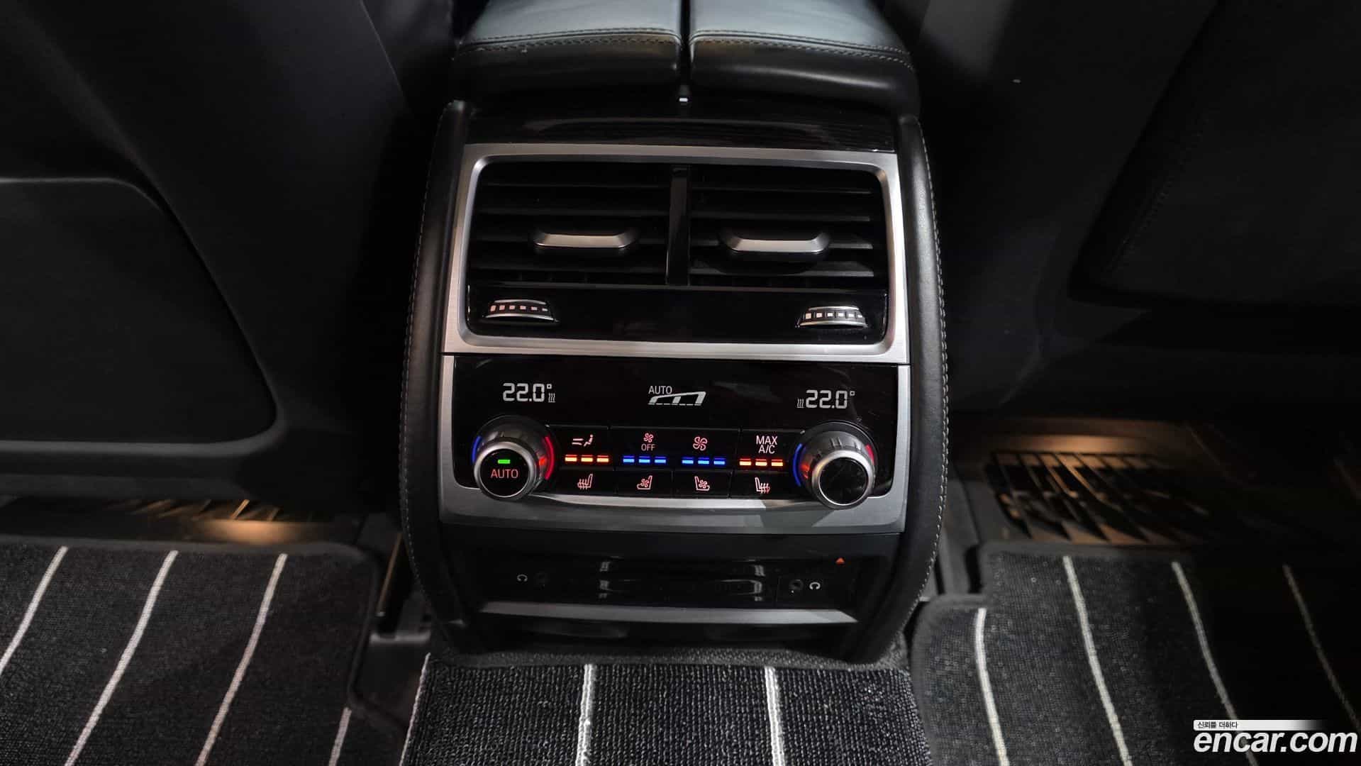 7-Series BMW 2017.7-OPTION-023
