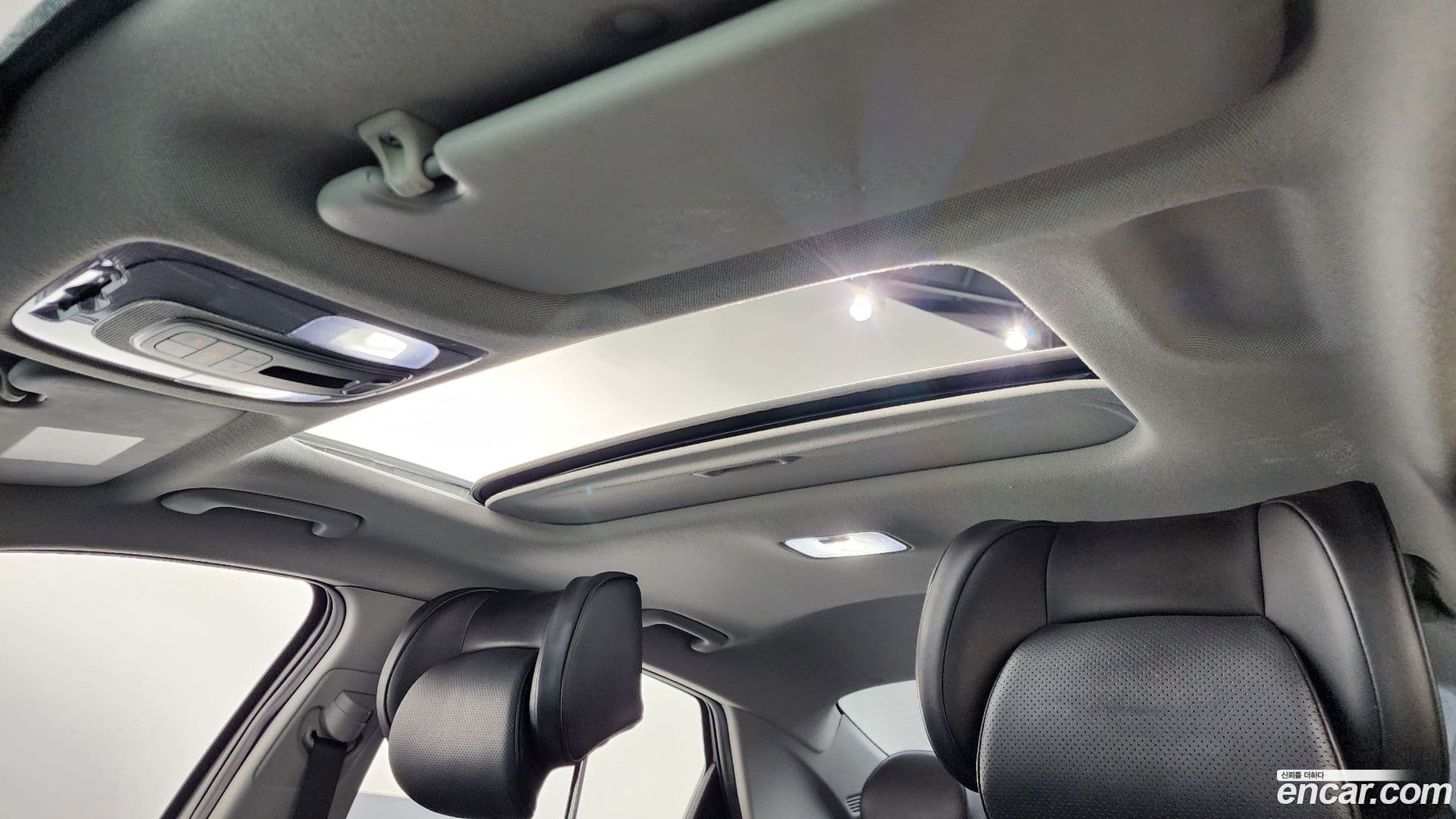 Main__Slider__Photo:AVANTE Hyundai 2021.0-15