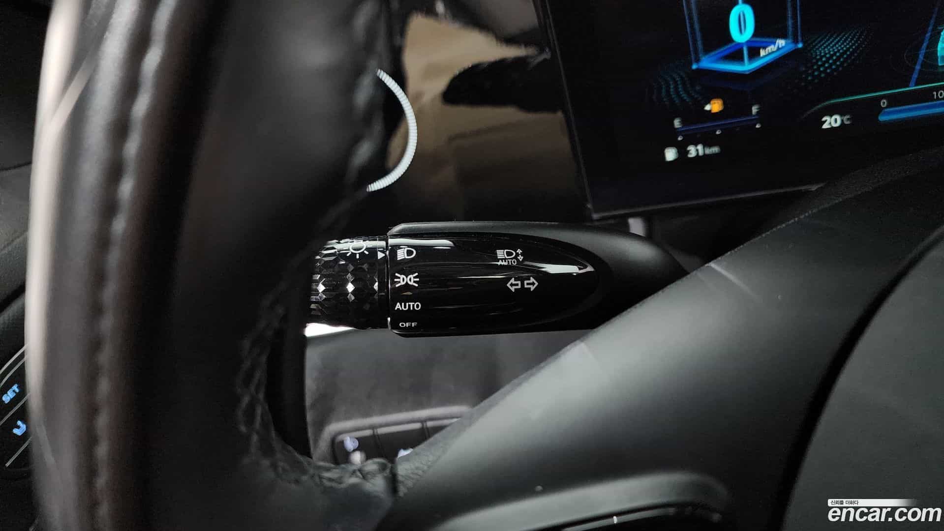 AVANTE Hyundai 2021.0-OPTION-043