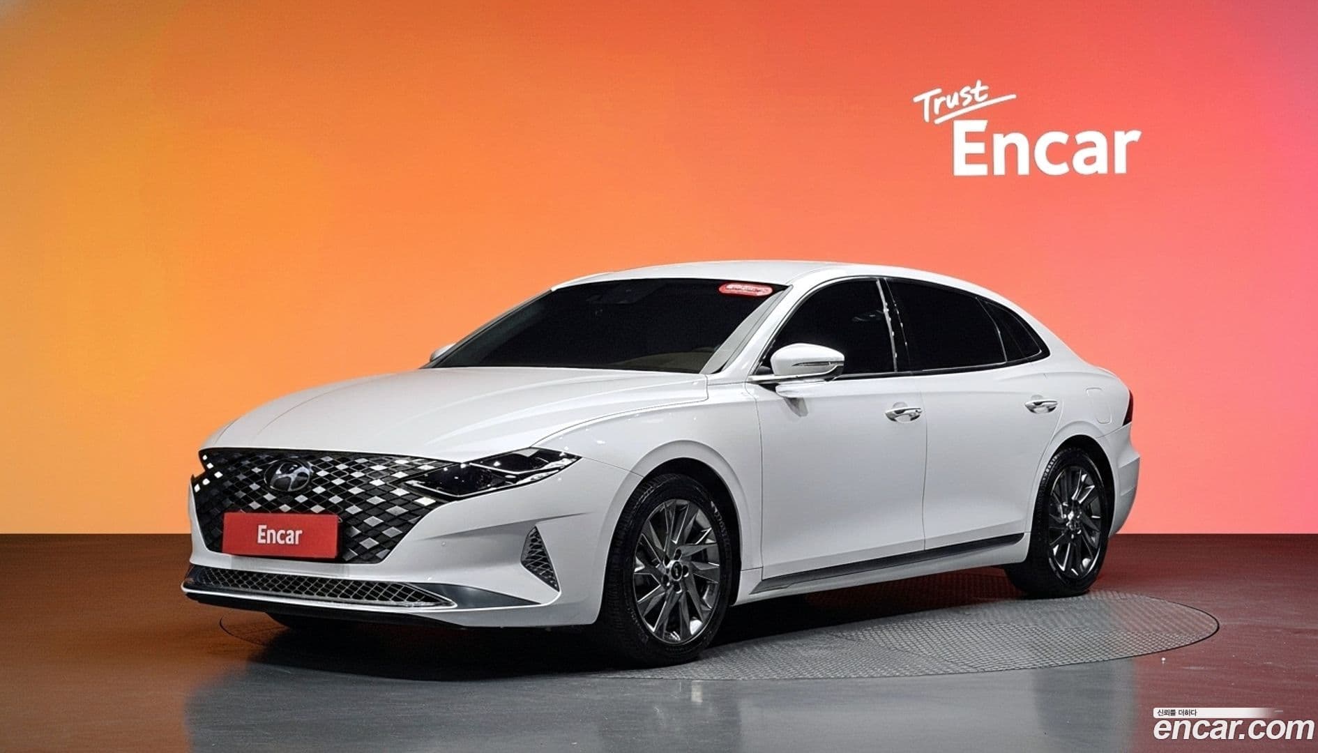 Main__Slider__Photo:Grandeur Hyundai 2020.5-0