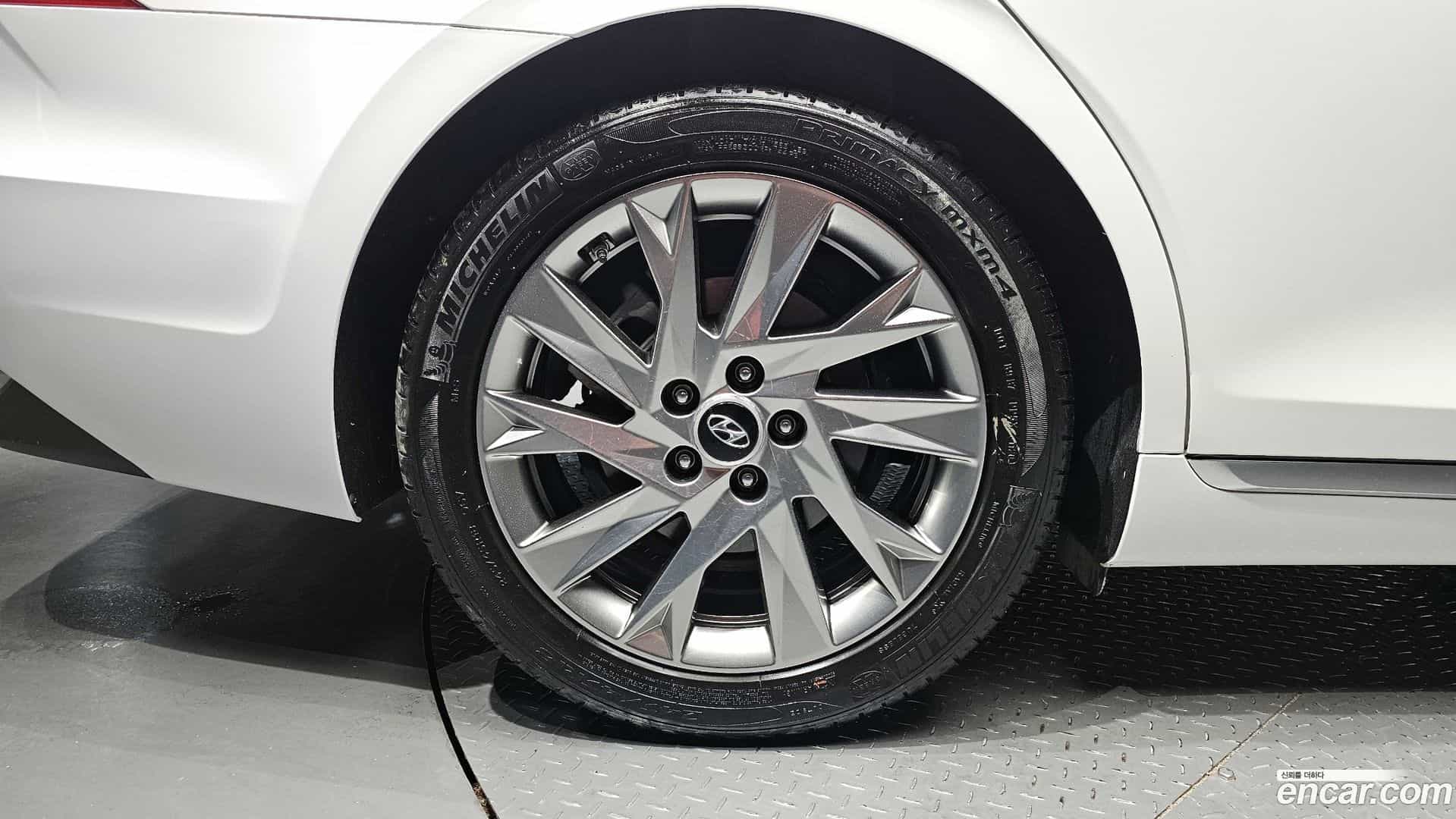 Grandeur Hyundai 2020.5-OUTER-031
