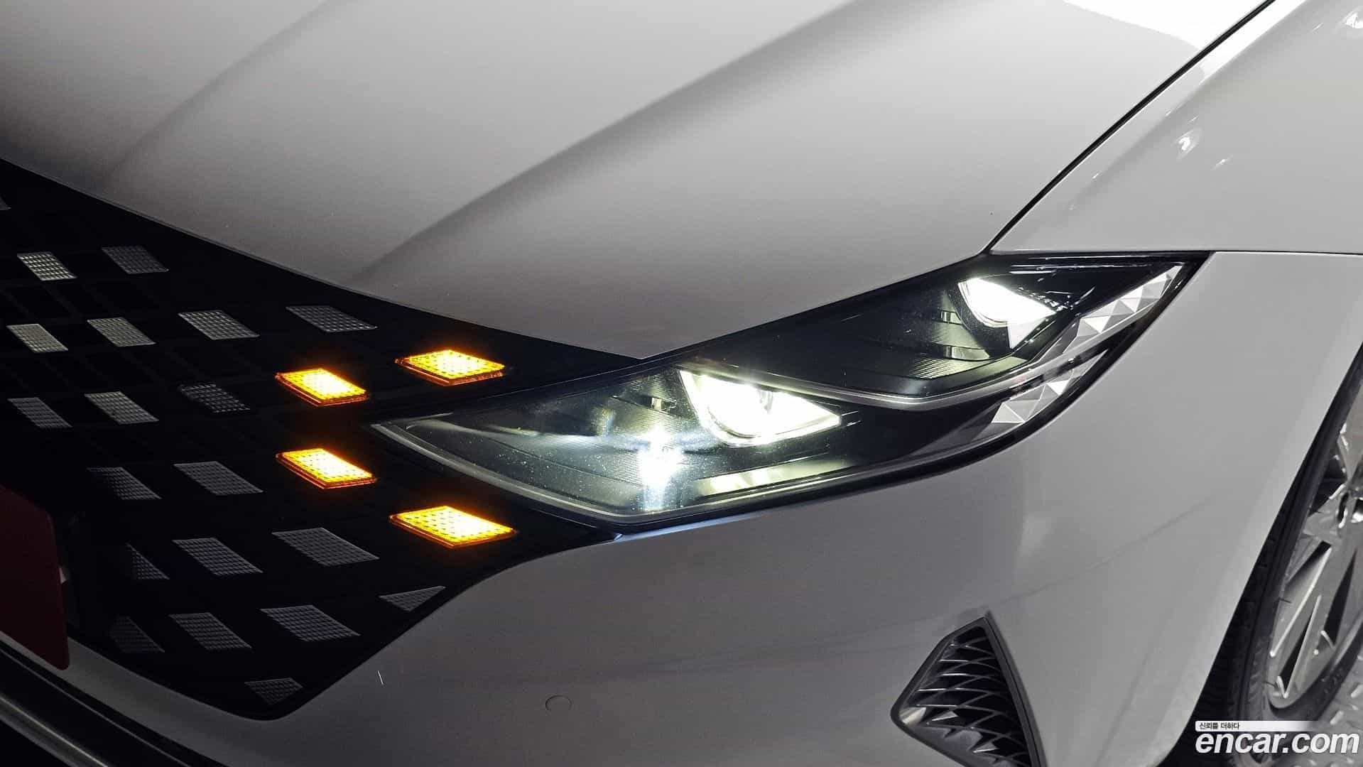 Grandeur Hyundai 2020.5-OUTER-032