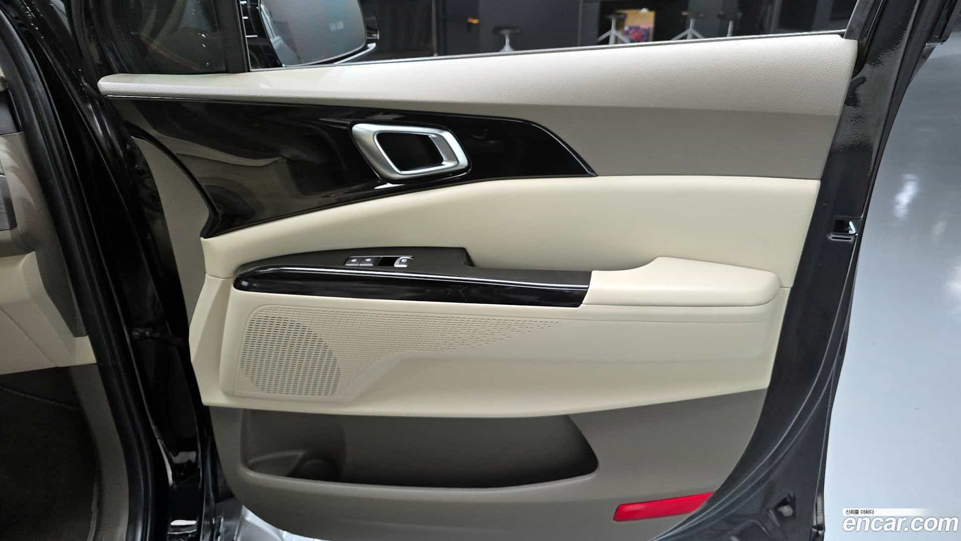 Canival Kia 2023.3-INNER-035