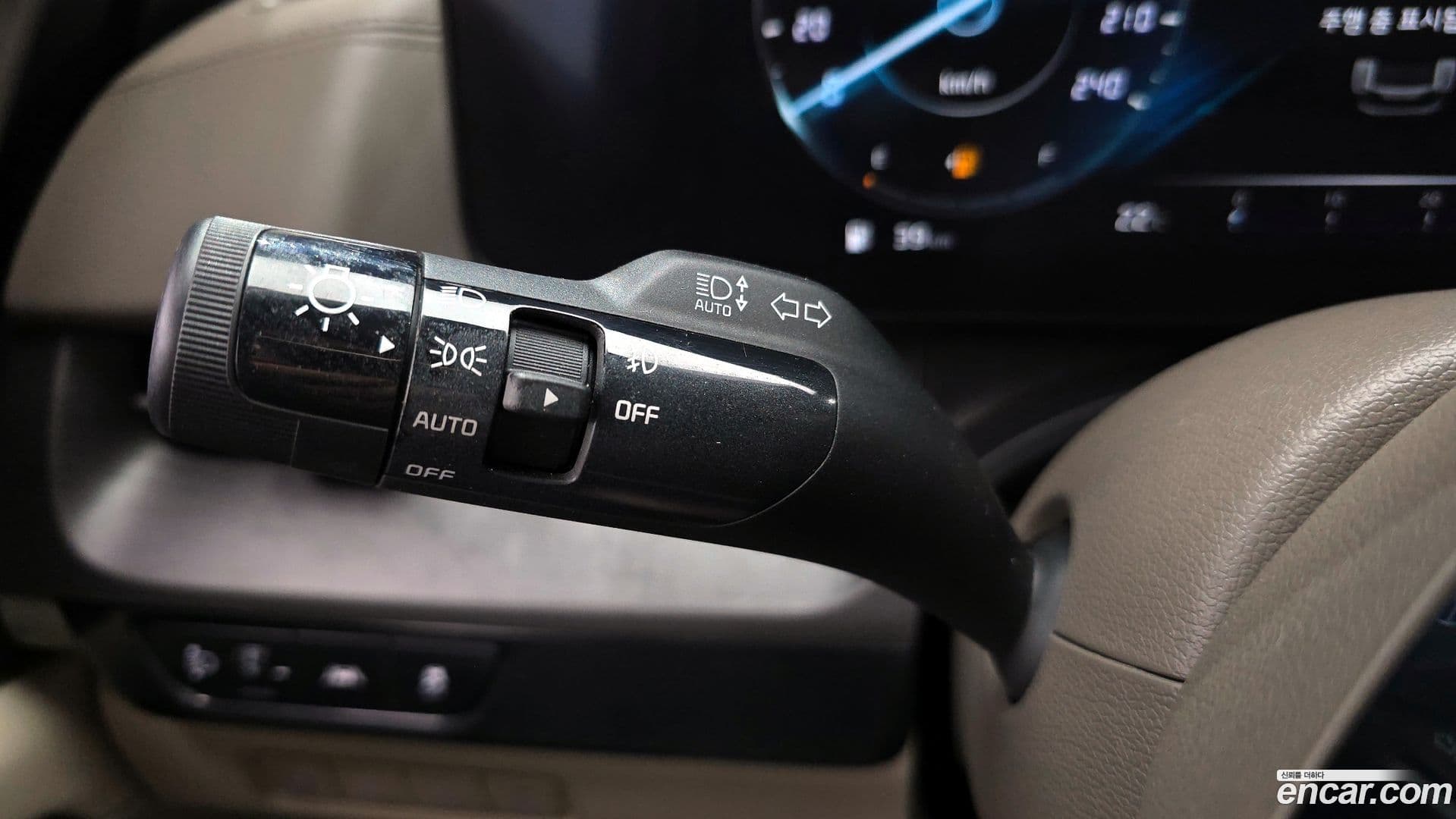 Main__Slider__Photo:Canival Kia 2023.3-26