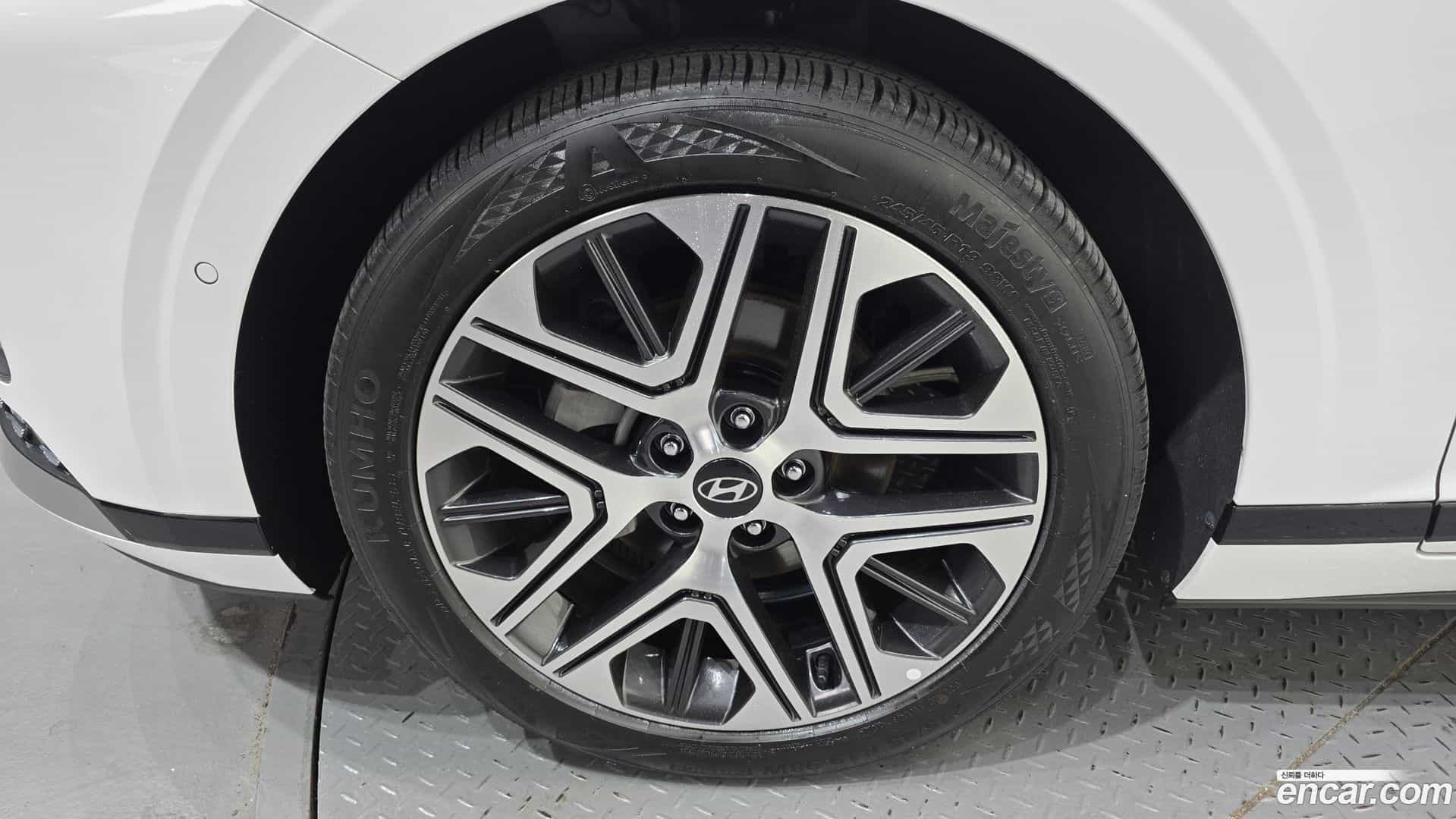 Grandeur Hyundai 2024.3-OUTER-005