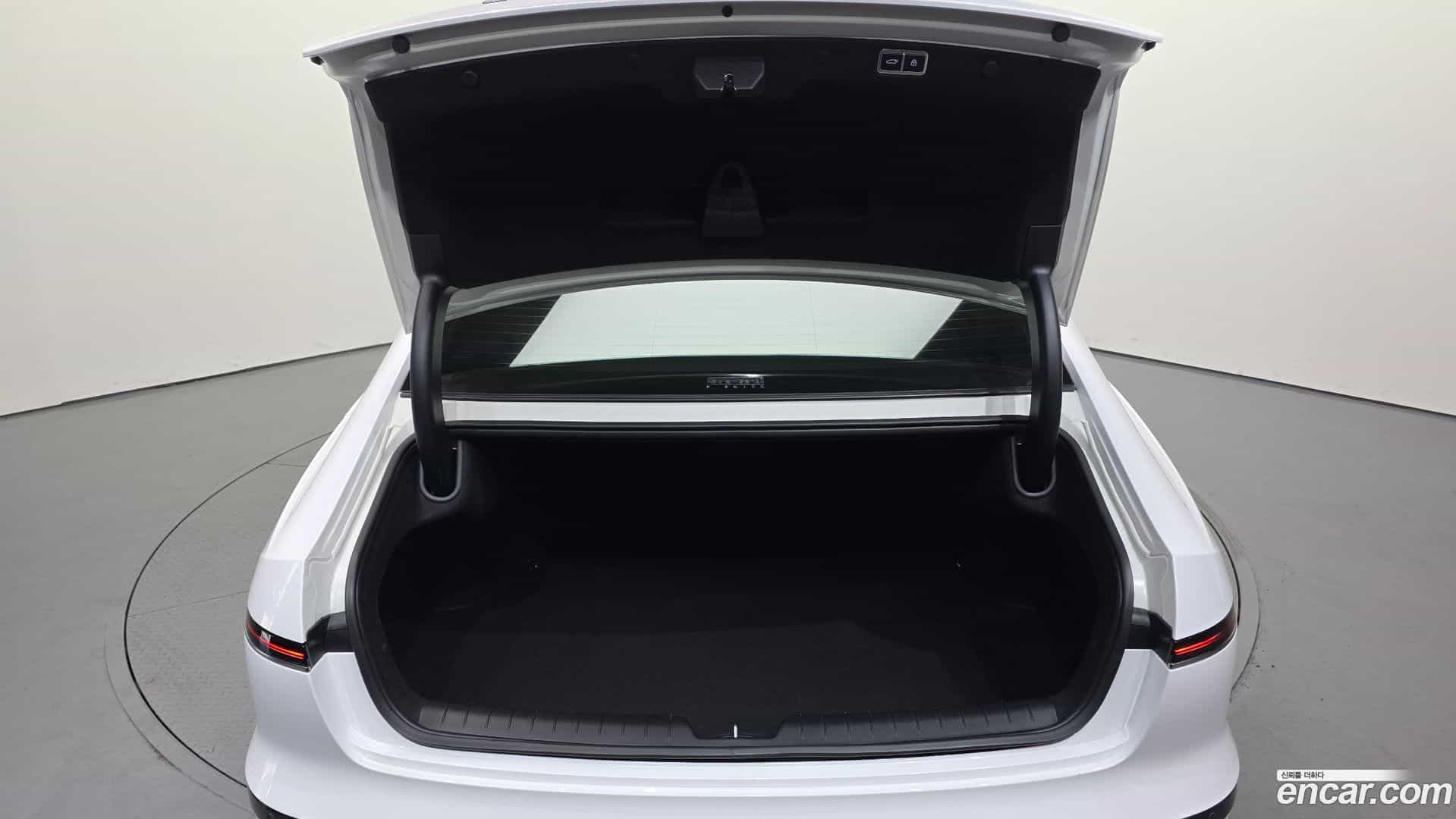Grandeur Hyundai 2024.3-OPTION-024