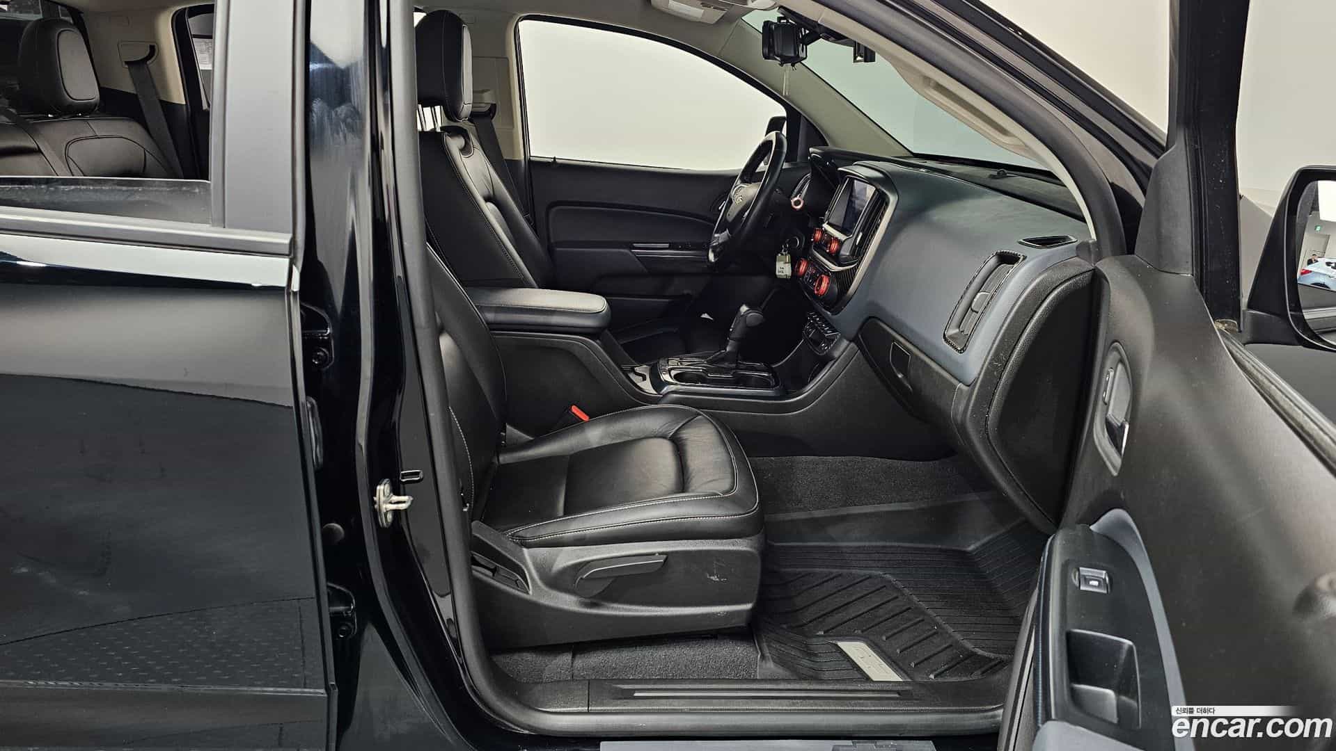 Colorado Chevrolet 2021.0-INNER-036