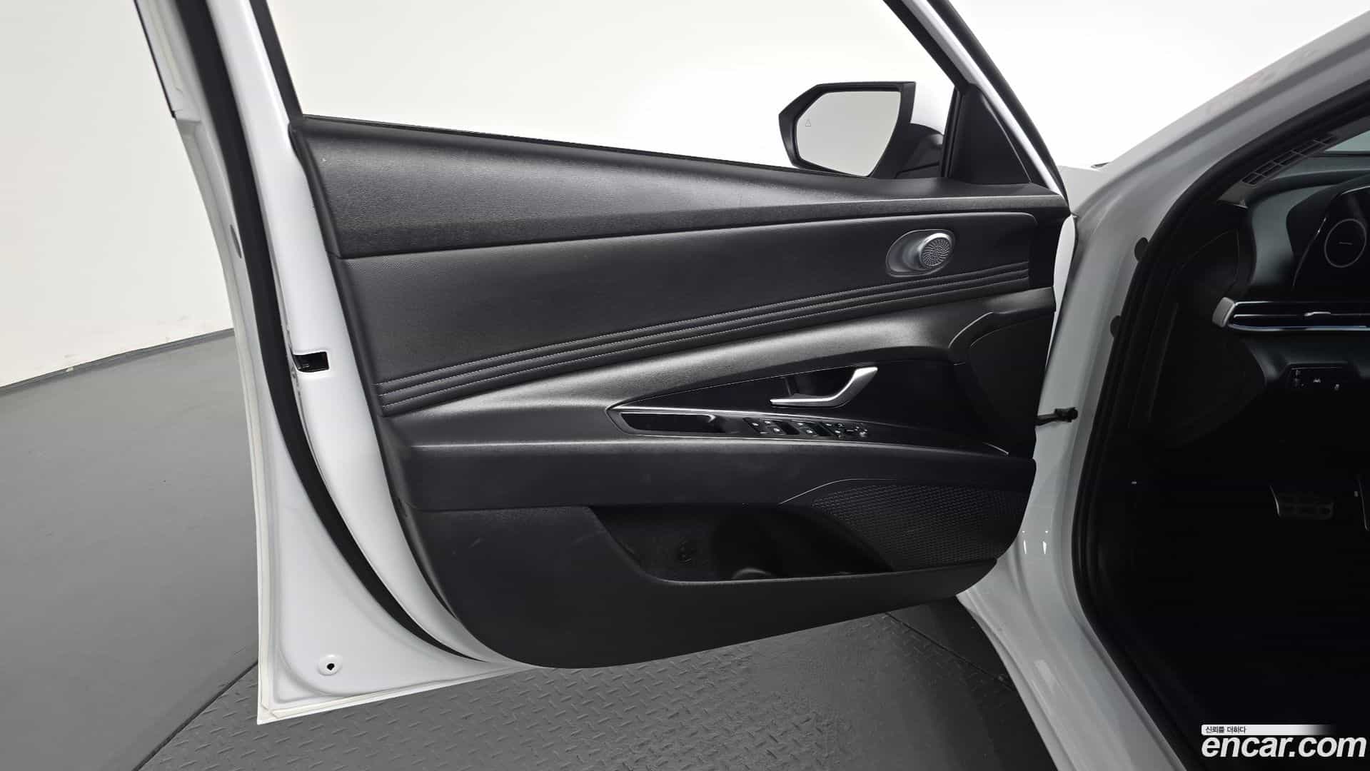AVANTE Hyundai 2022.8-INNER-034