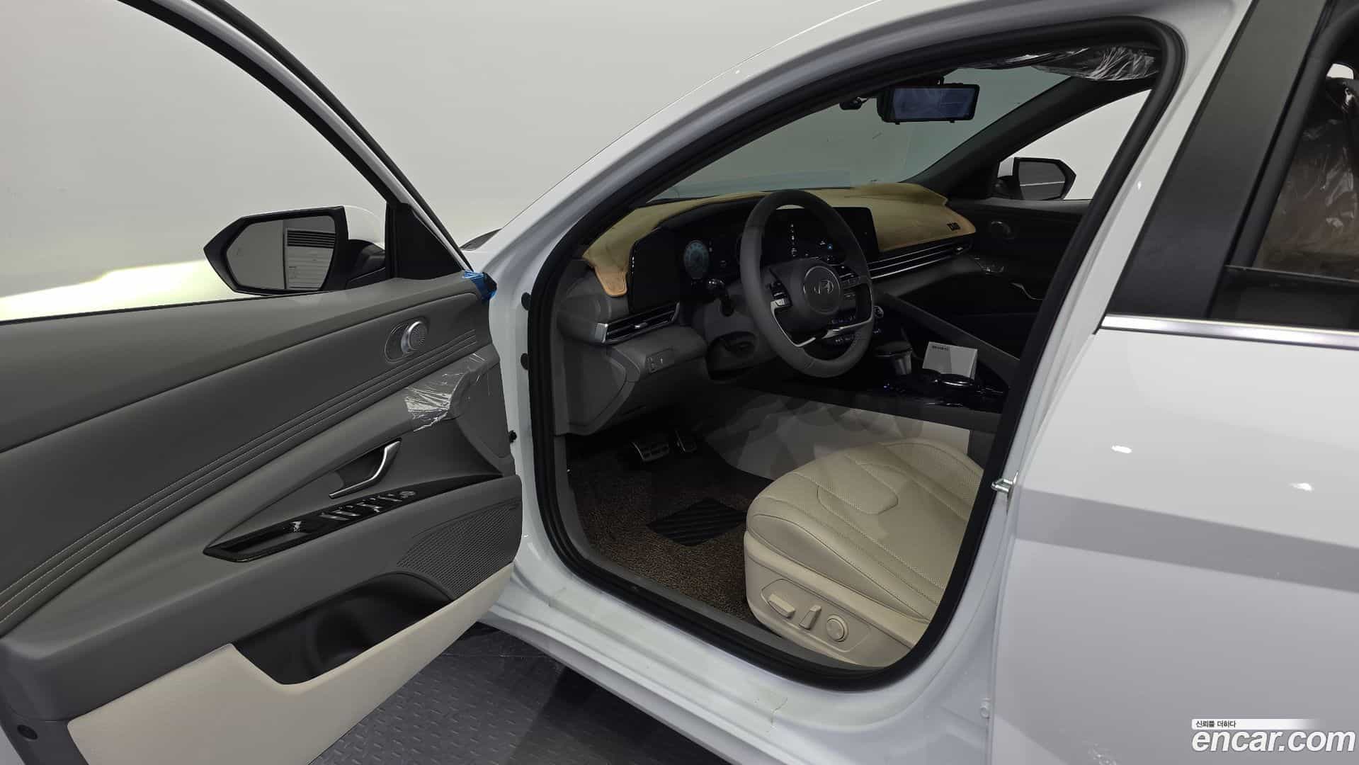 AVANTE Hyundai 2025.11-INNER-010