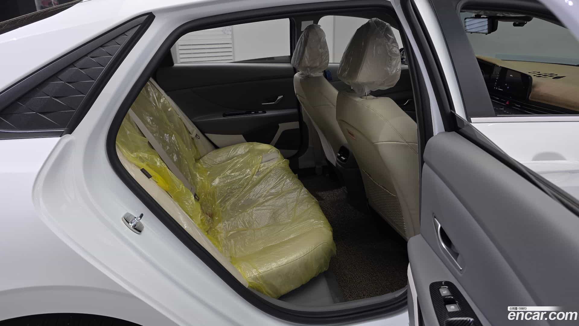 AVANTE Hyundai 2025.11-OPTION-015