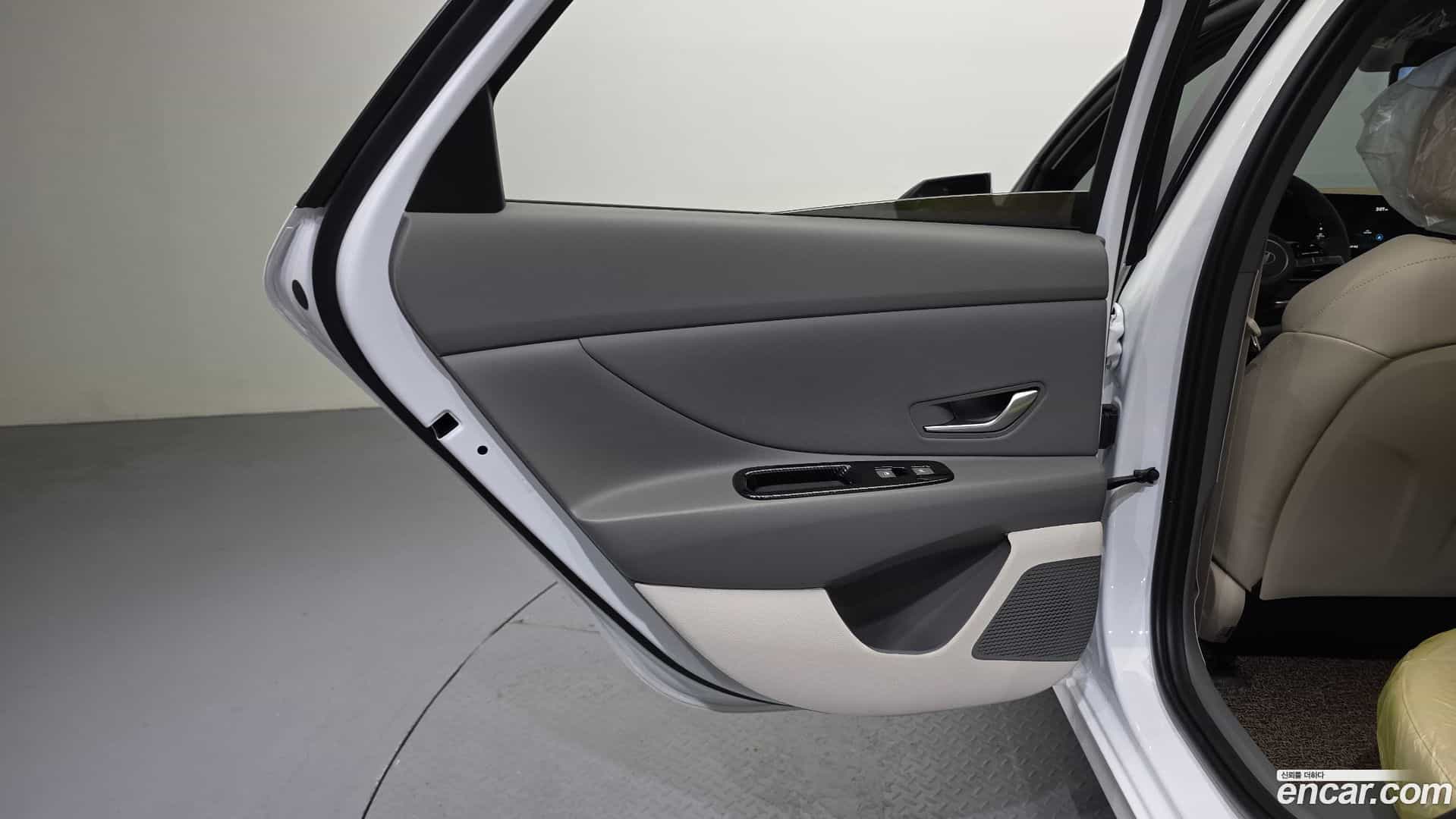 AVANTE Hyundai 2025.11-INNER-035