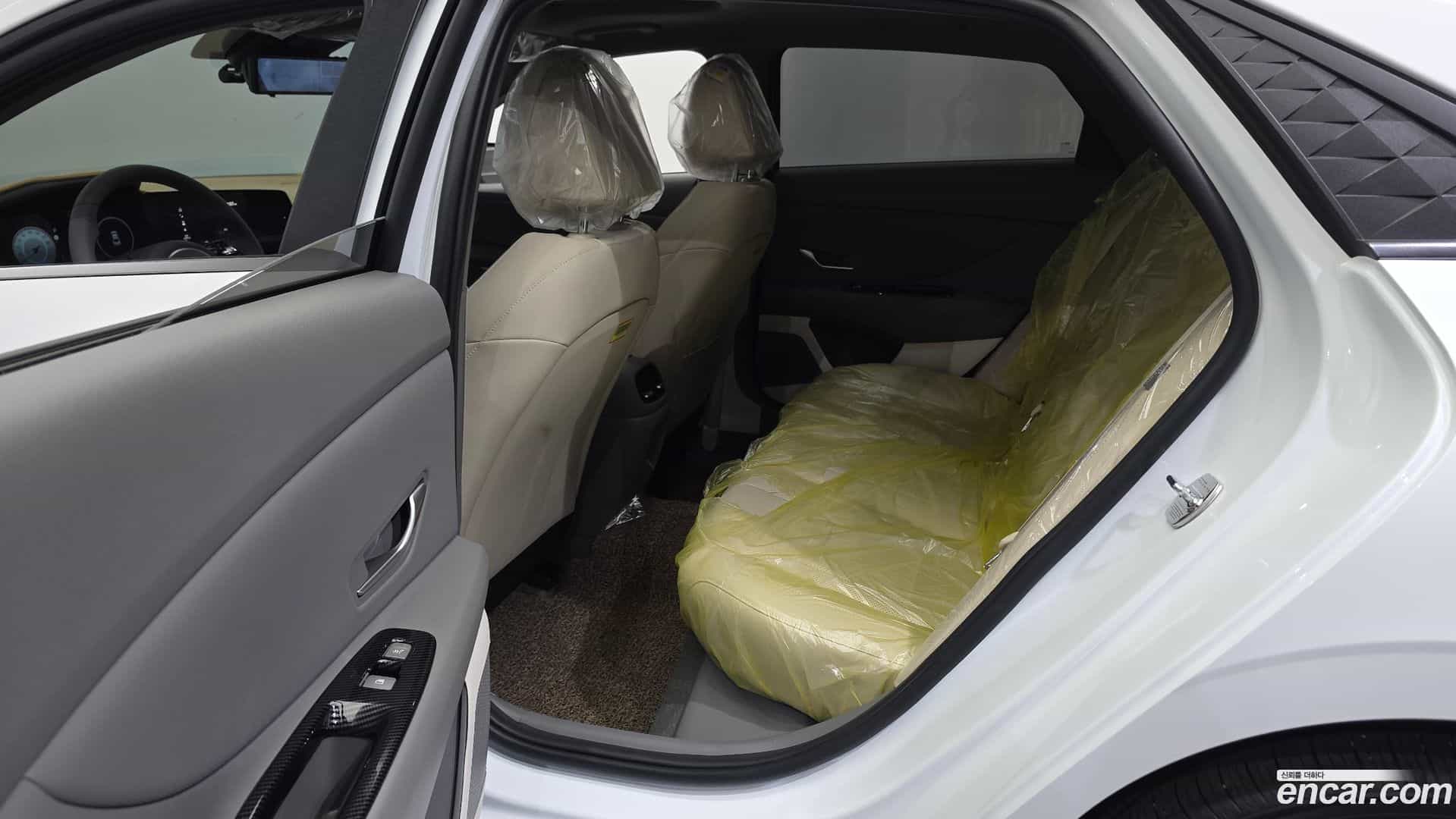 AVANTE Hyundai 2025.11-INNER-036