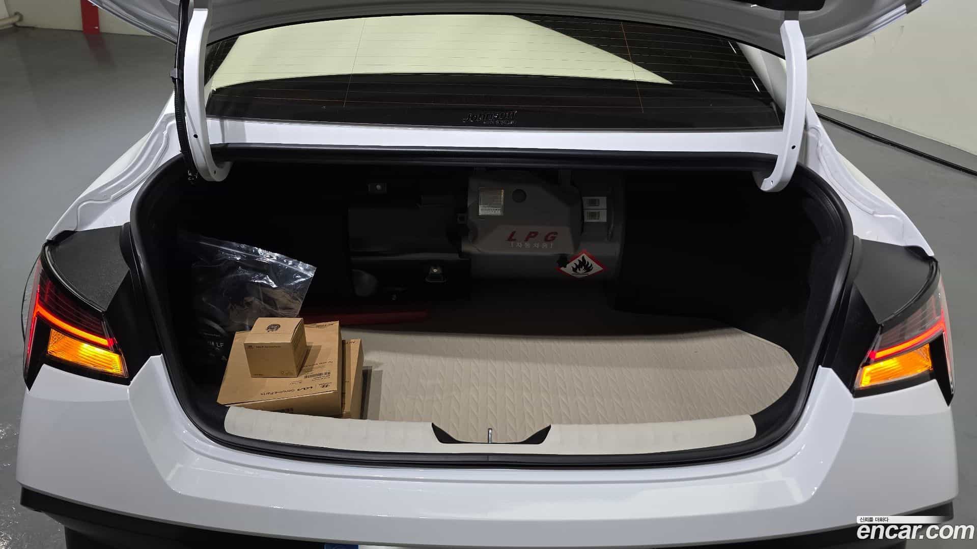 AVANTE Hyundai 2025.11-OPTION-043