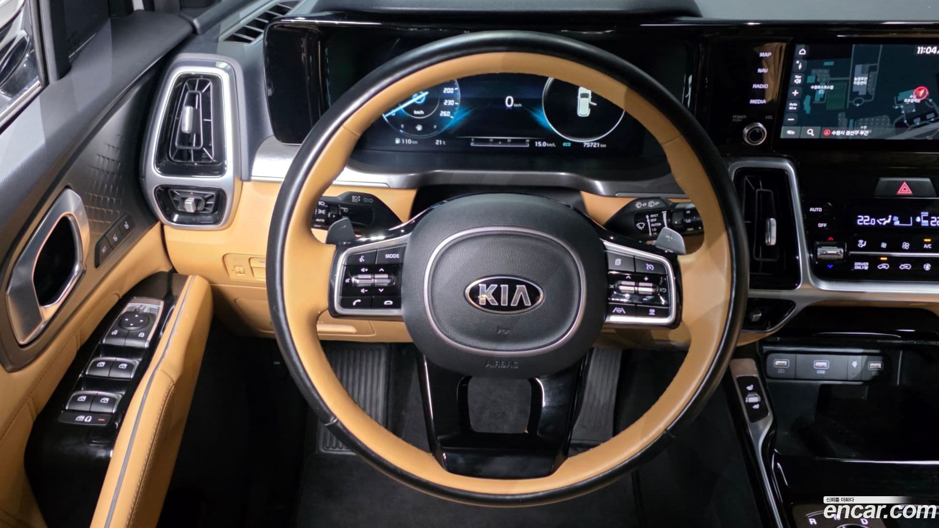 Main__Slider__Photo:Sorento Kia 2021.1-12