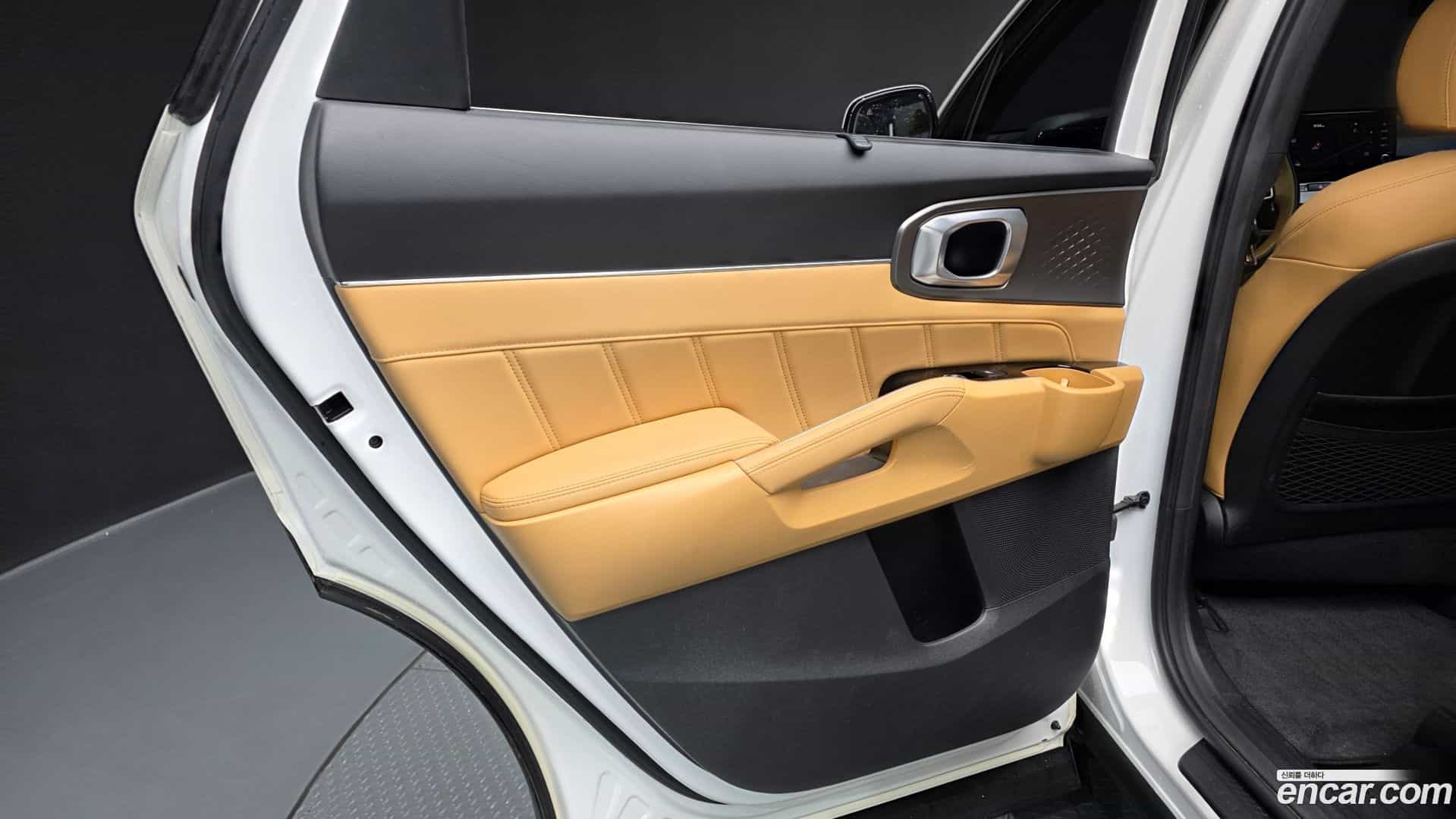 Sorento Kia 2021.1-INNER-035