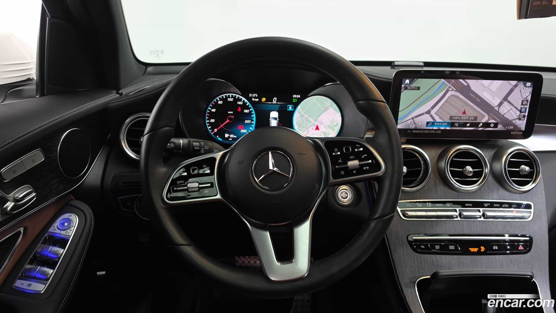 GLC-Class Mercedes-Benz 2022.10-OPTION-017
