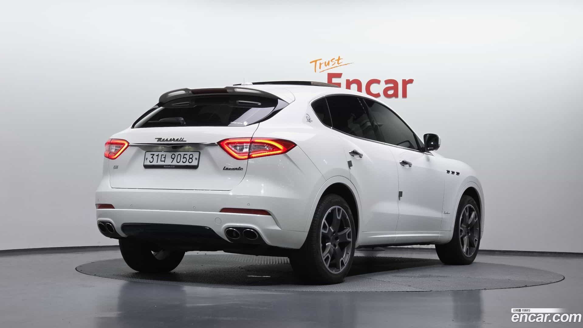 Levante Maserati 2018.2-OUTER-002