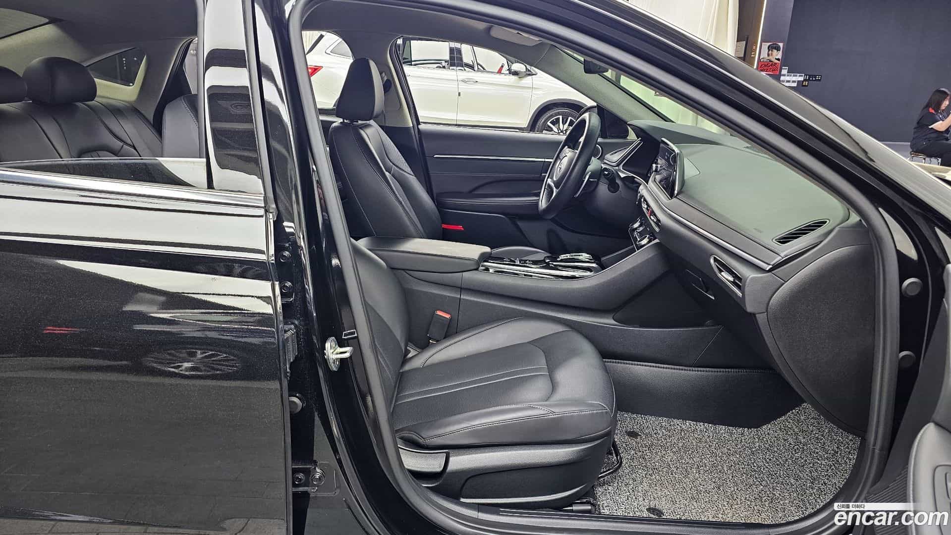 Sonata Hyundai 2021.8-OPTION-015