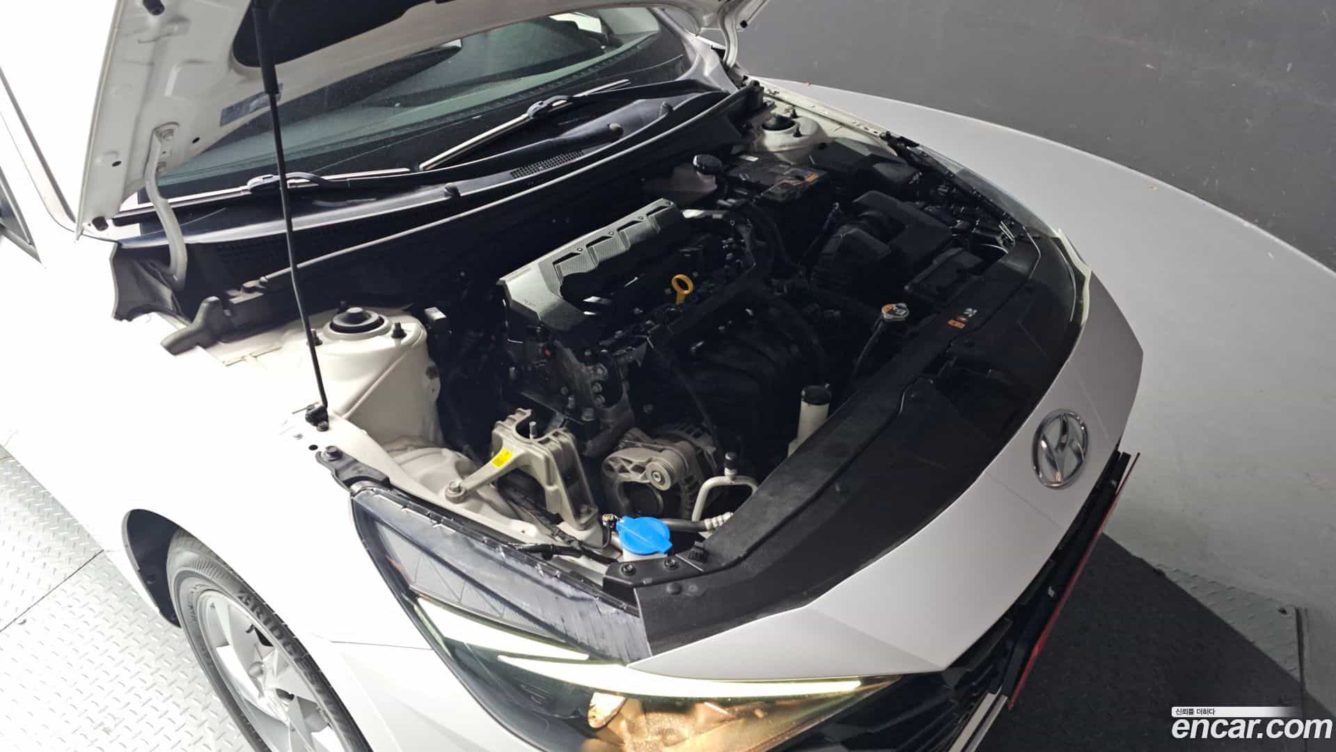 AVANTE Hyundai 2022.2-OUTER-006