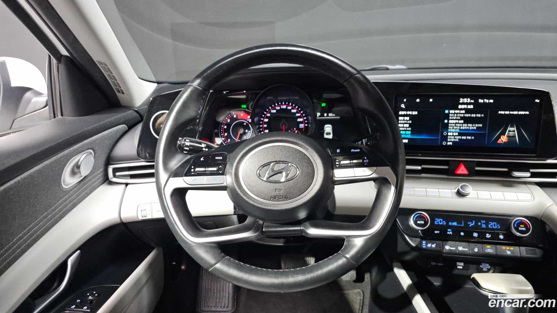 AVANTE Hyundai 2022.2-OPTION-018