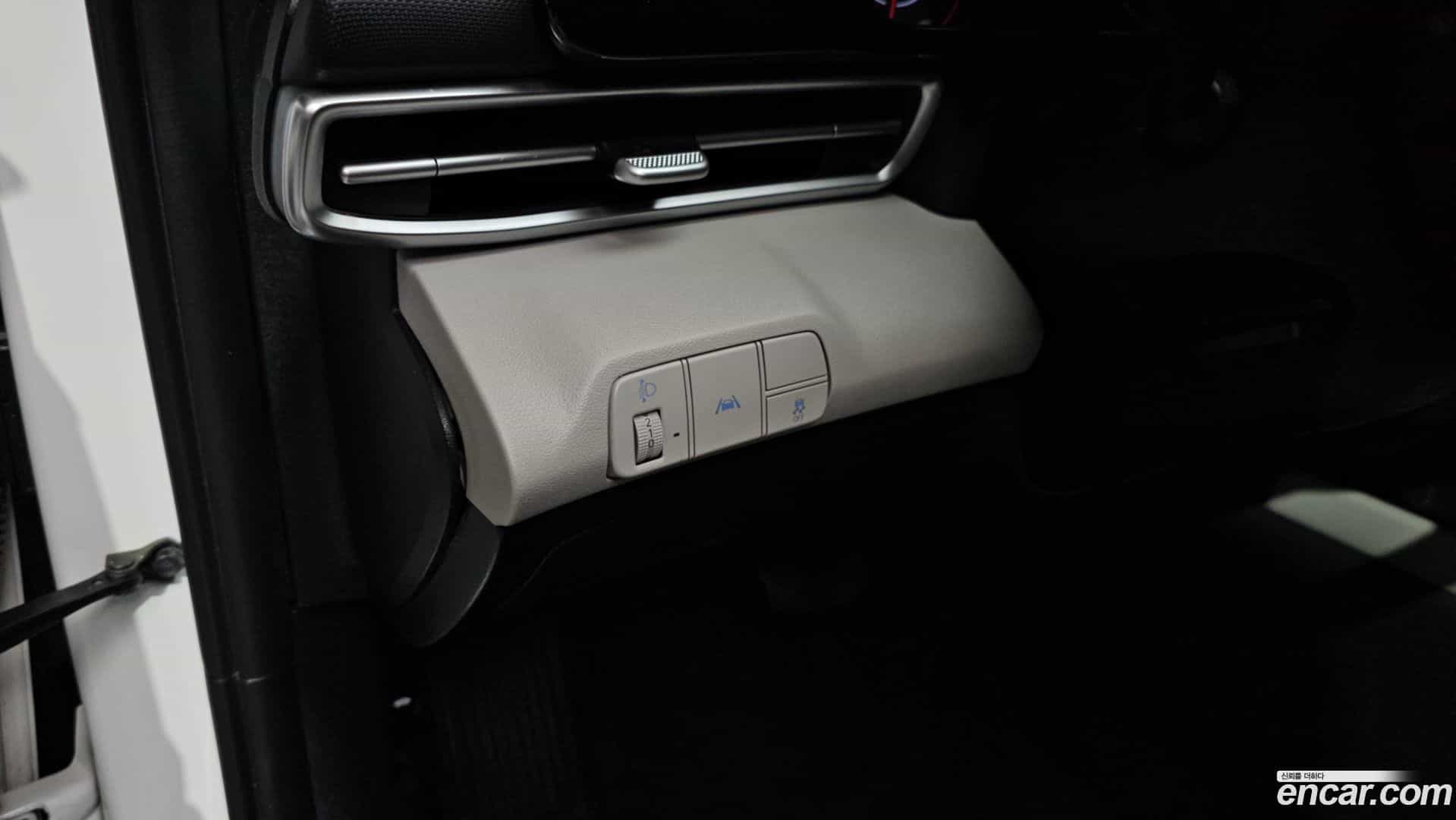 AVANTE Hyundai 2022.2-OPTION-023