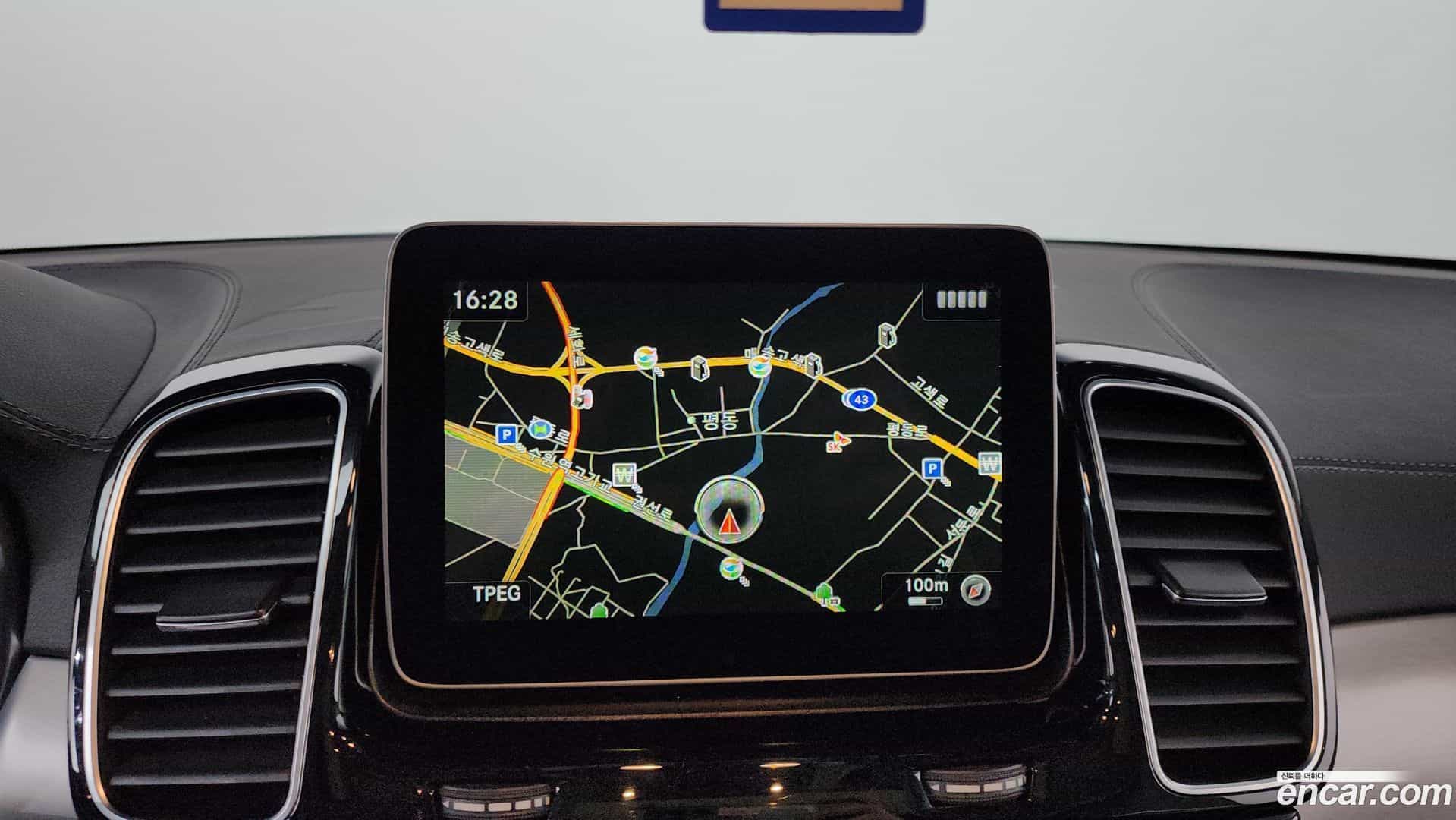 GLE-Class Mercedes-Benz 2018.8-OPTION-017