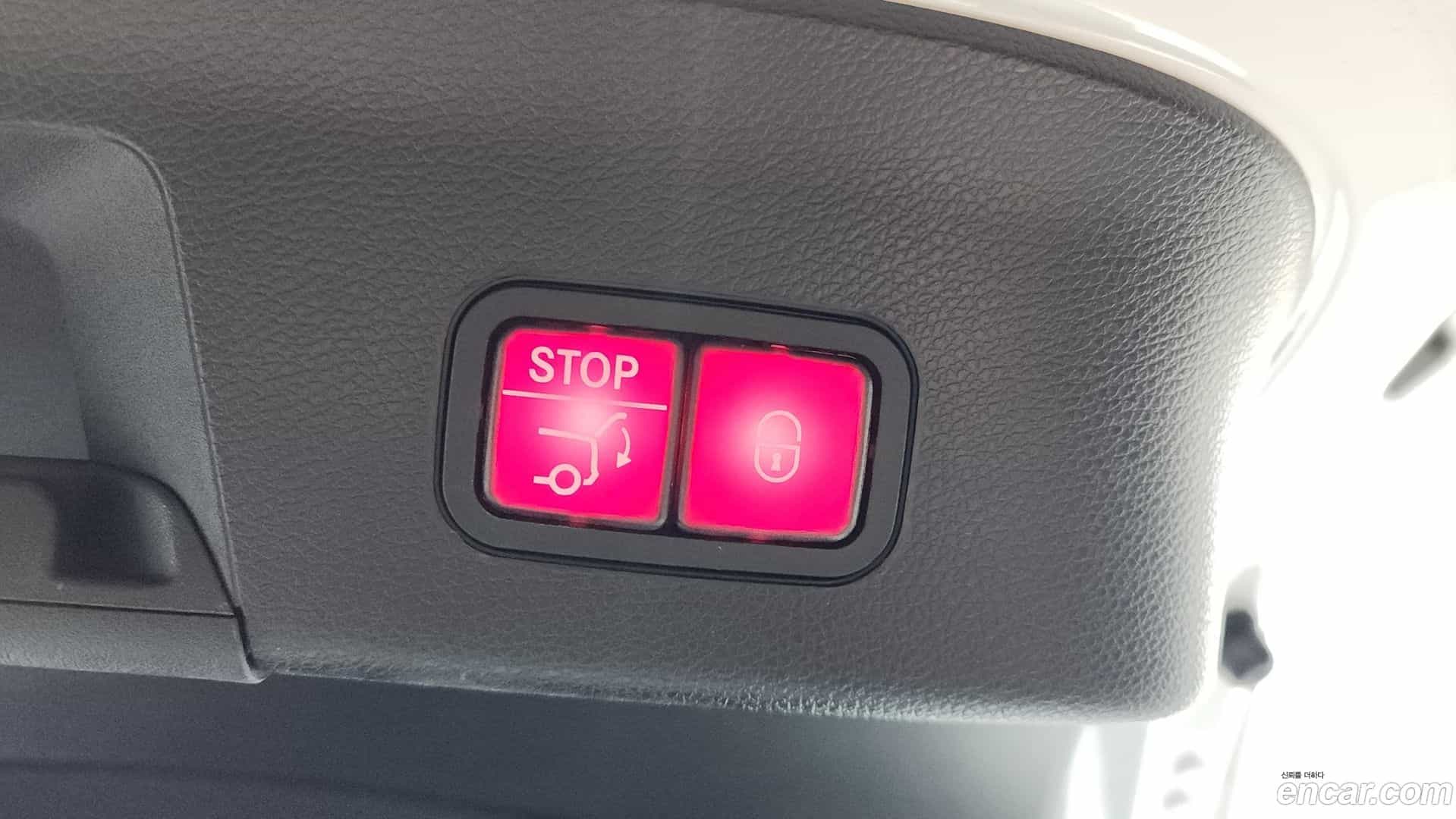 GLE-Class Mercedes-Benz 2018.8-OPTION-024
