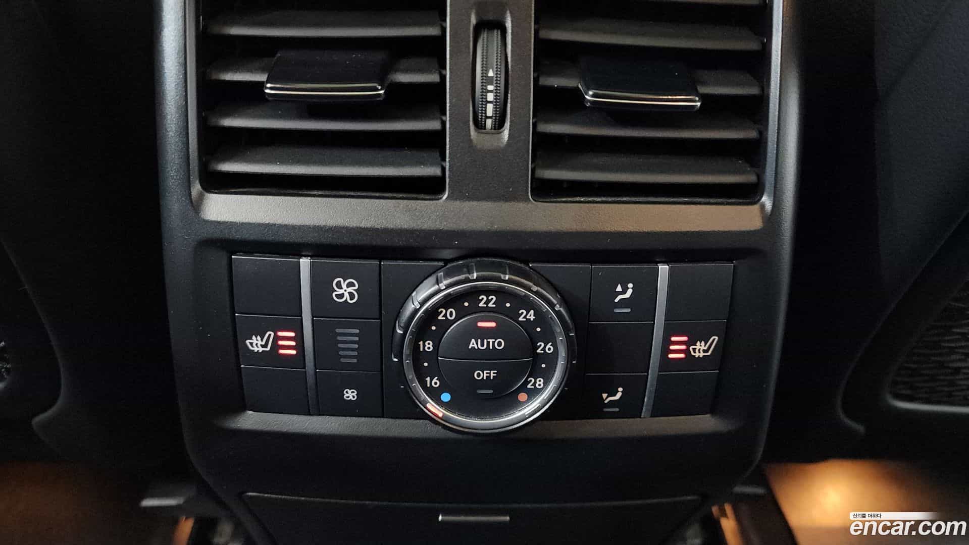 GLE-Class Mercedes-Benz 2018.8-OPTION-053