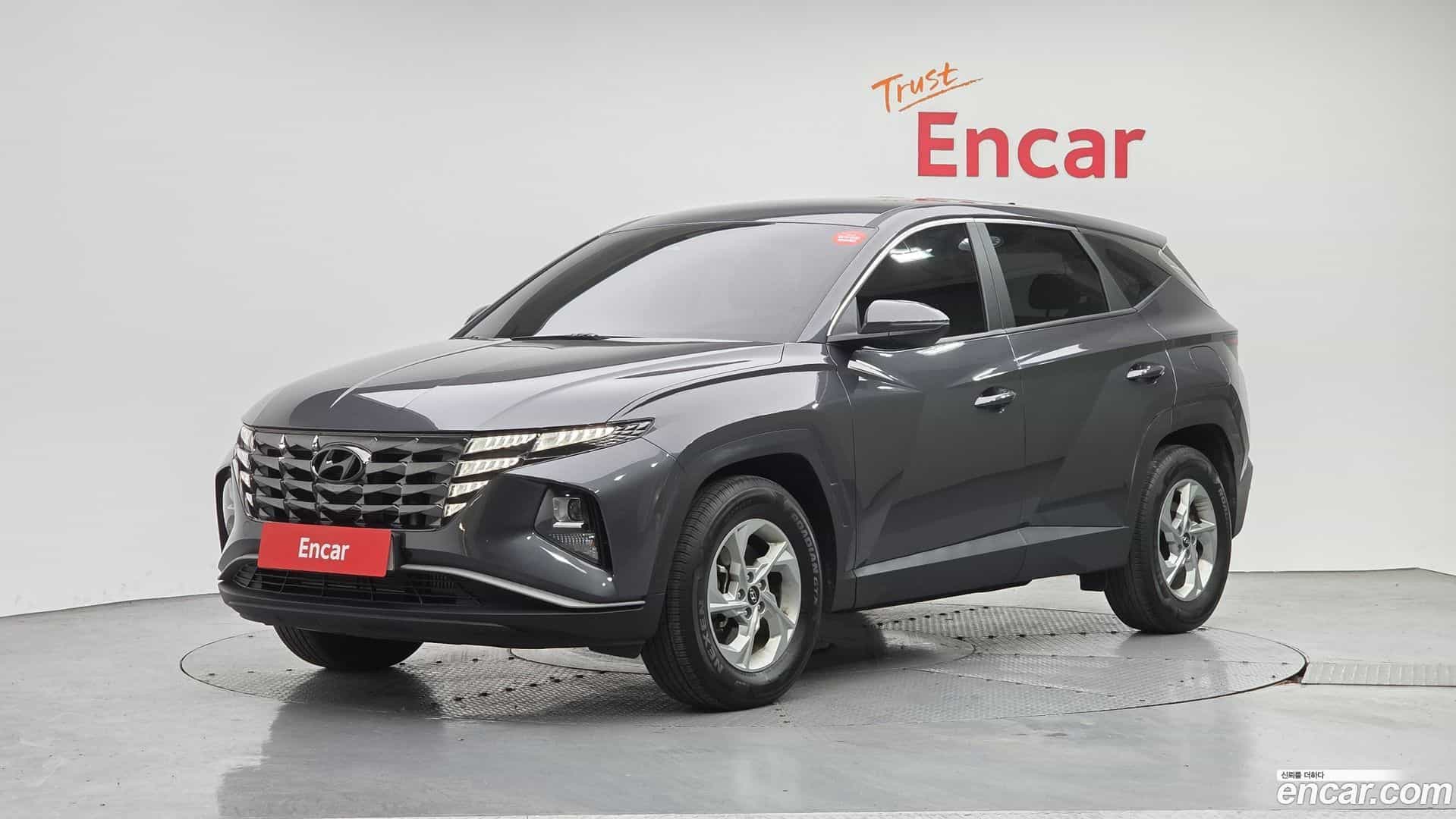 Tucson Hyundai 2022.2-OUTER-001