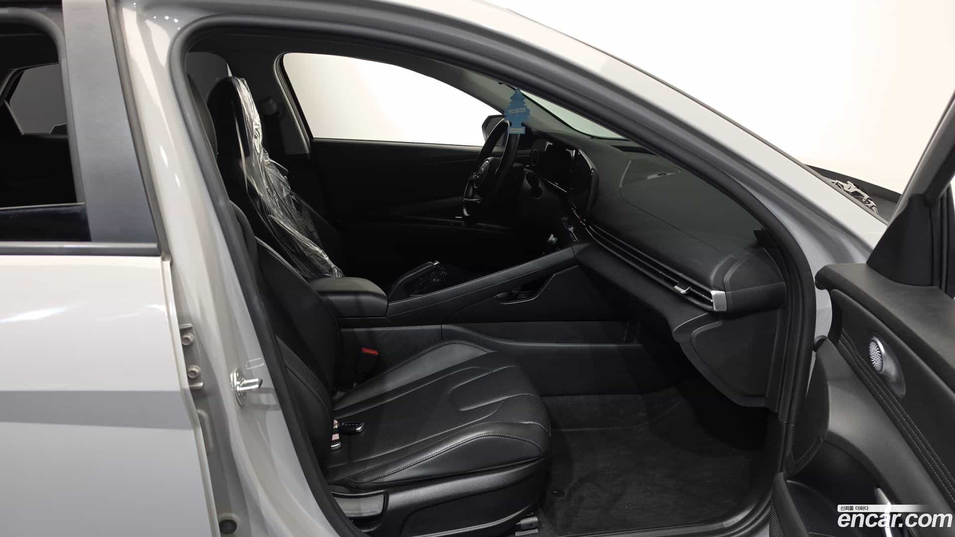 AVANTE Hyundai 2021.9-INNER-036