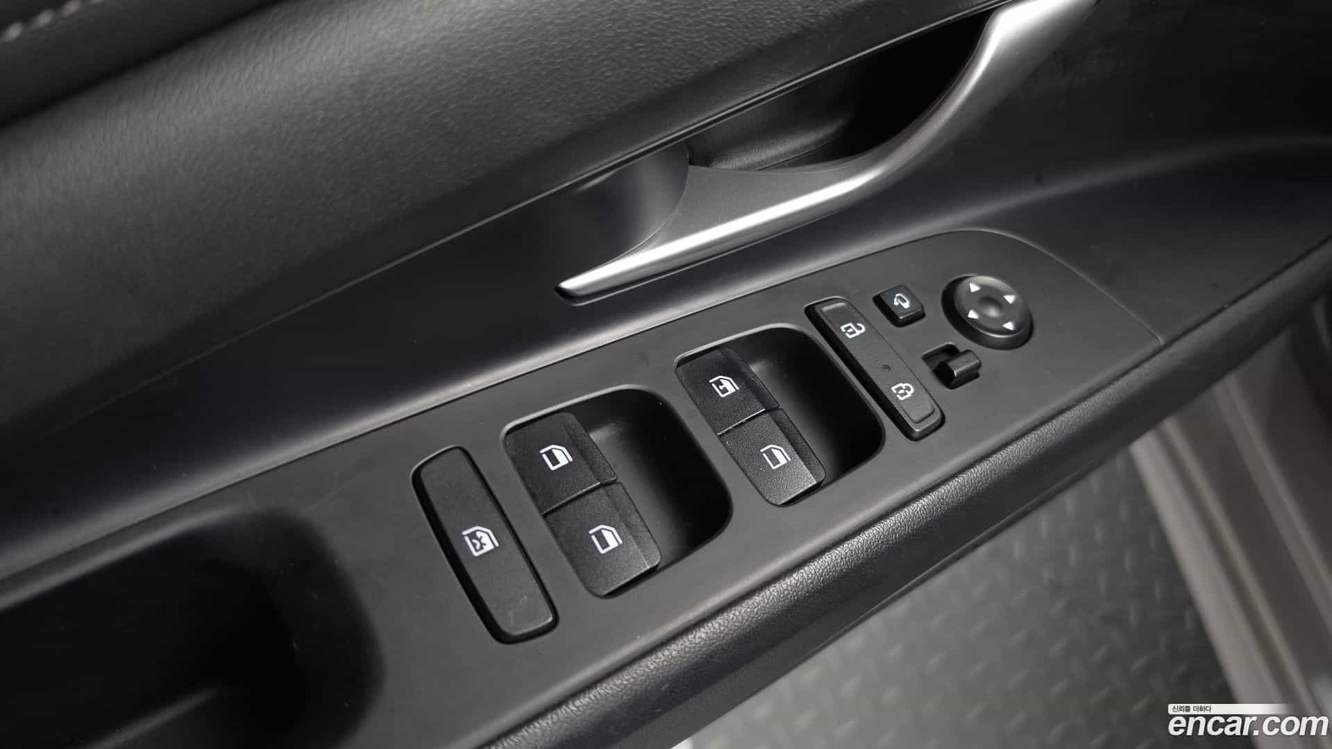 AVANTE Hyundai 2021.9-OPTION-040