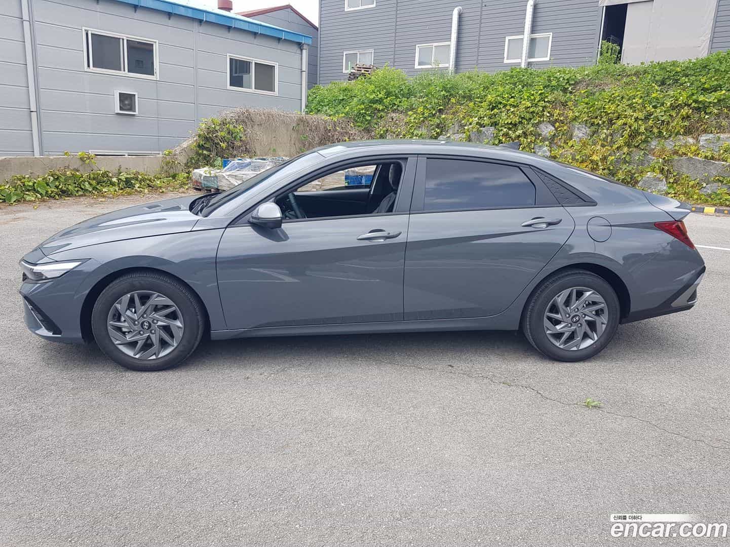 AVANTE Hyundai 2025.9-OUTER-005