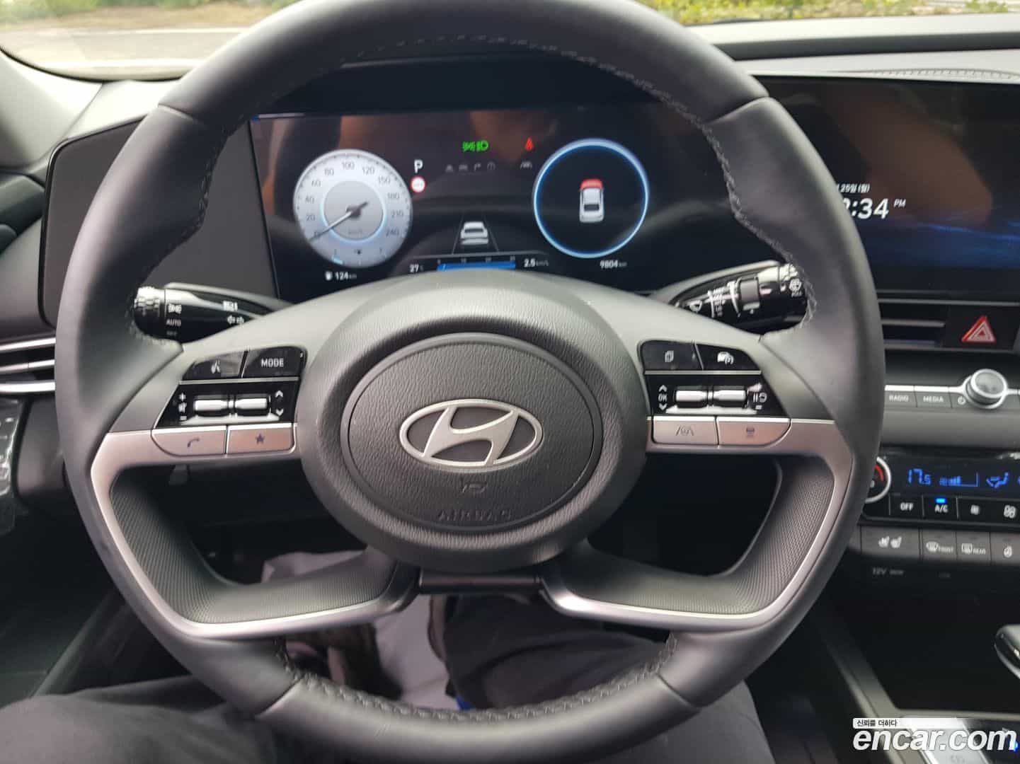 AVANTE Hyundai 2025.9-OPTION-018