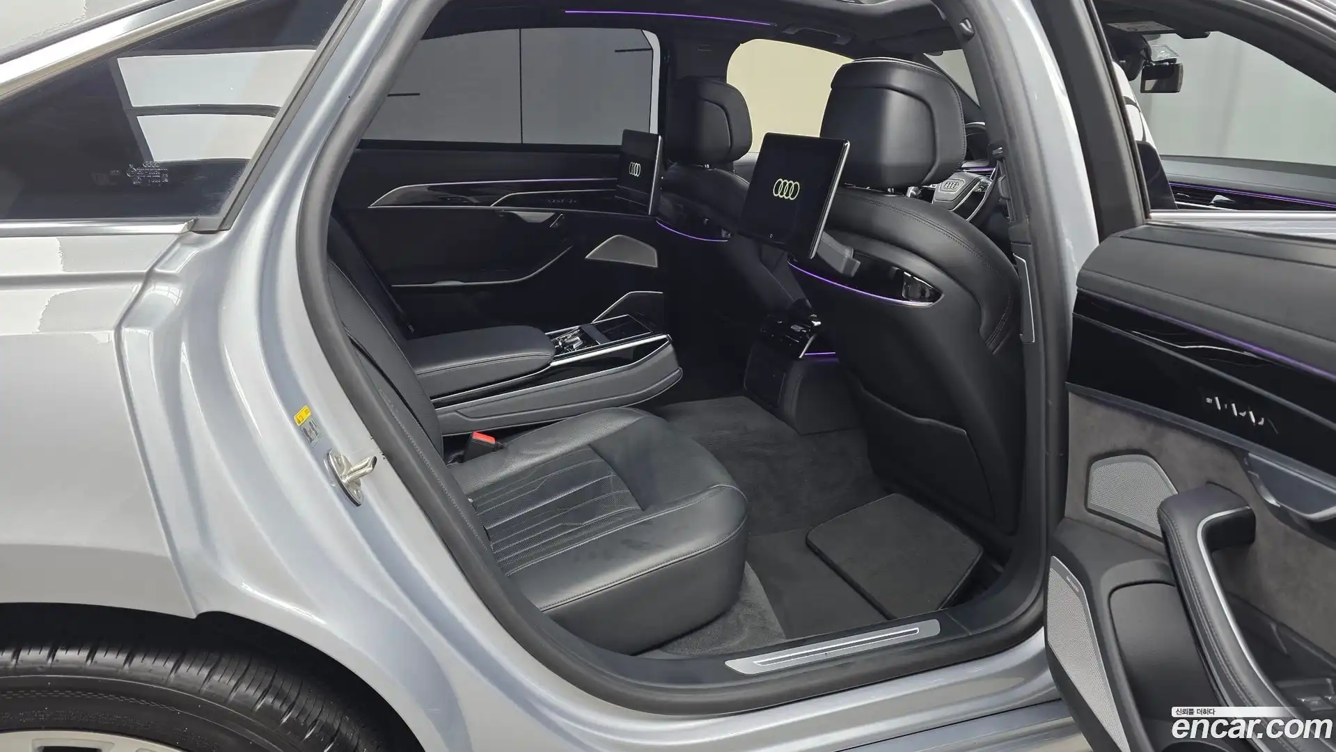 A8 Audi 2021.11-OPTION-016
