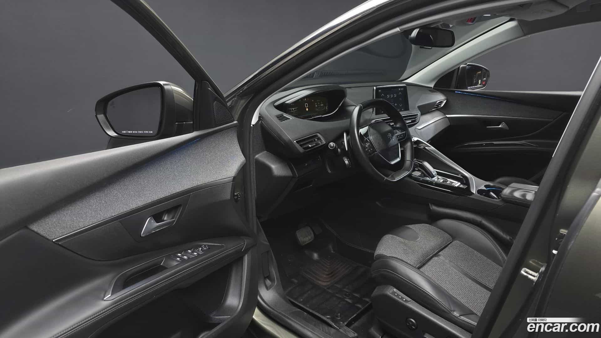 5008 Peugeot 2018.3-INNER-010