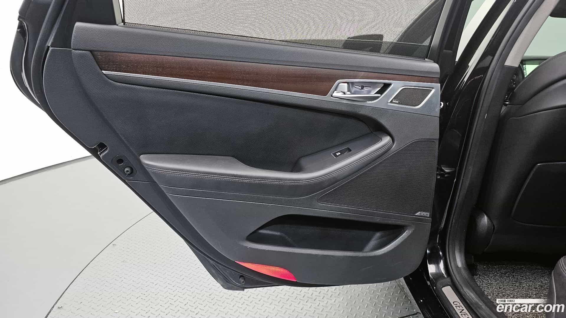 G80 Genesis 2018.5-INNER-035