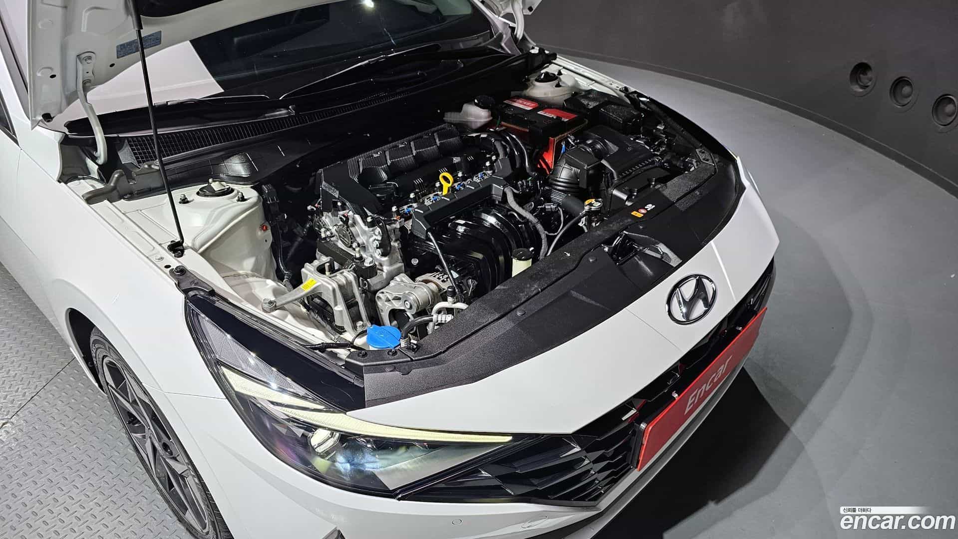 AVANTE Hyundai 2020.5-OUTER-006