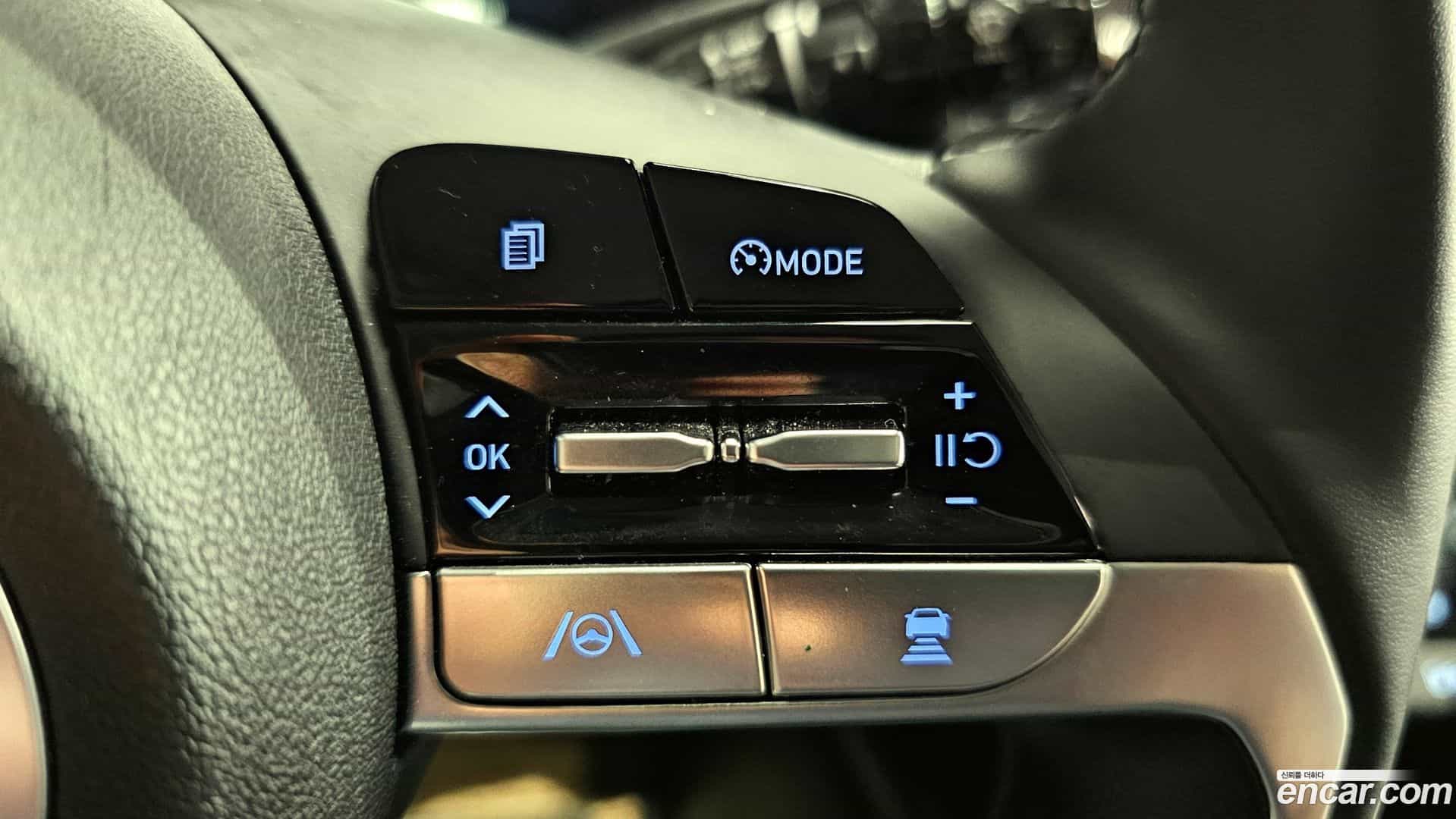 AVANTE Hyundai 2020.5-OPTION-020