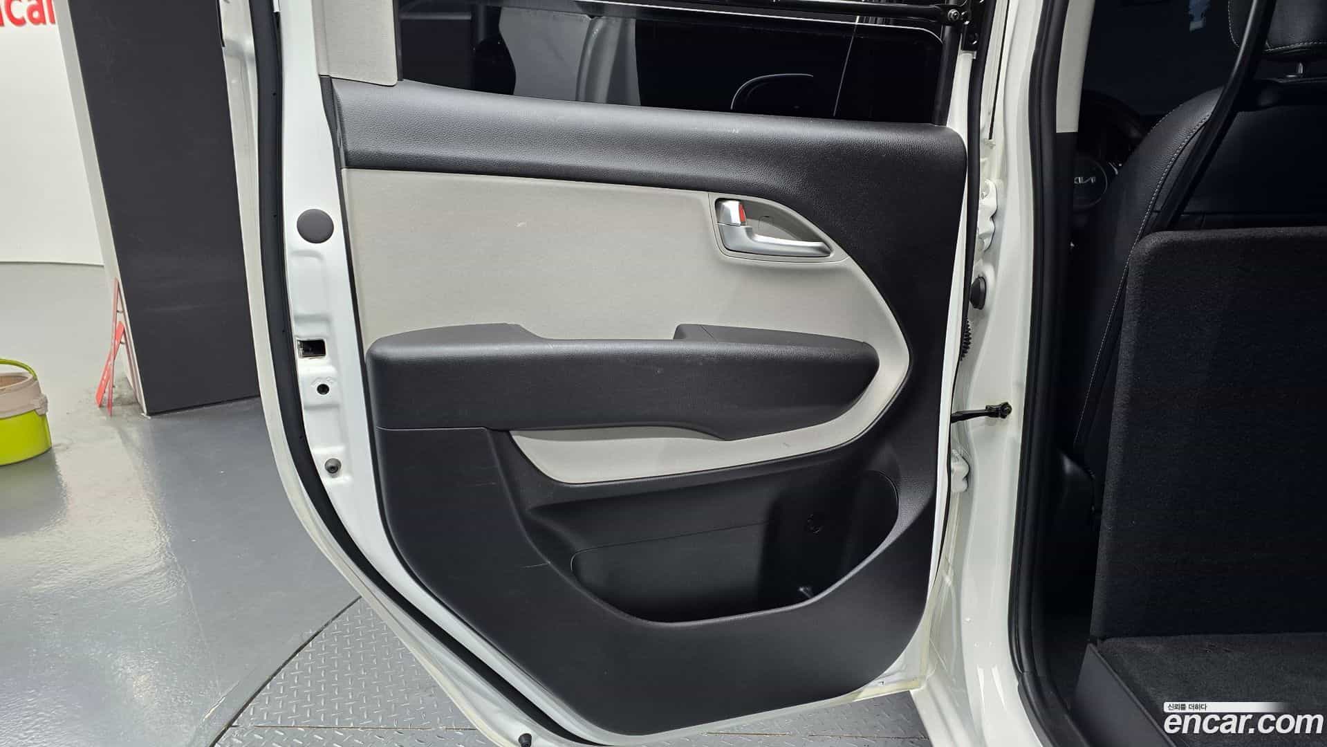 RAY Kia 2023.7-INNER-035