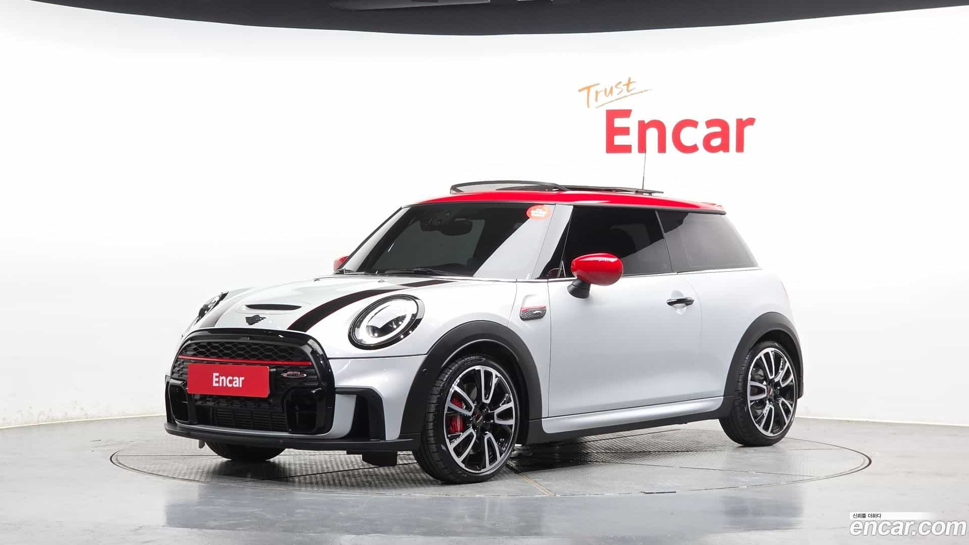 Cooper Mini 2022.8-OUTER-001