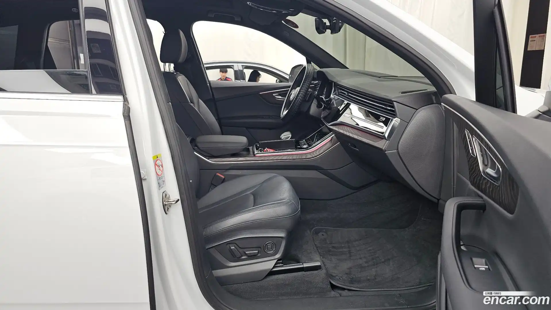 Q7 Audi 2021.7-OPTION-015