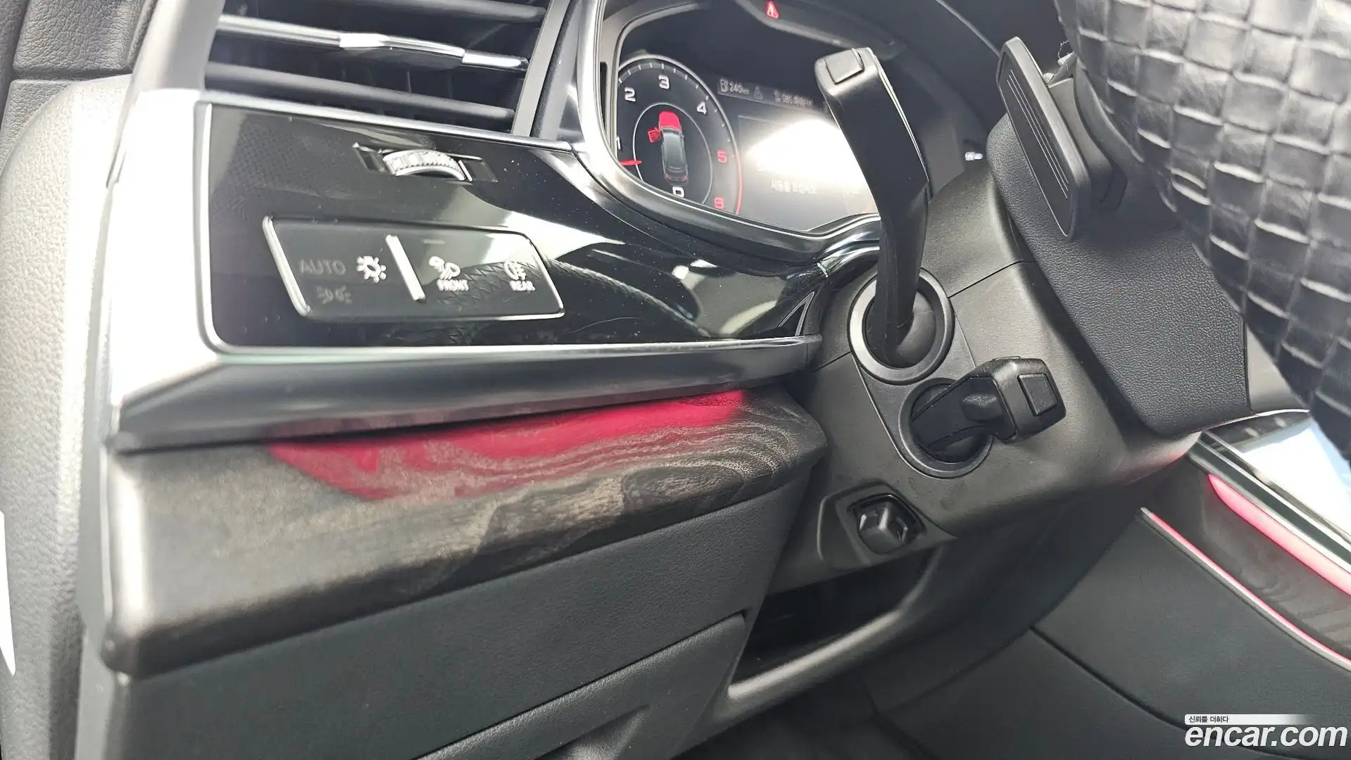 Q7 Audi 2021.7-OPTION-045
