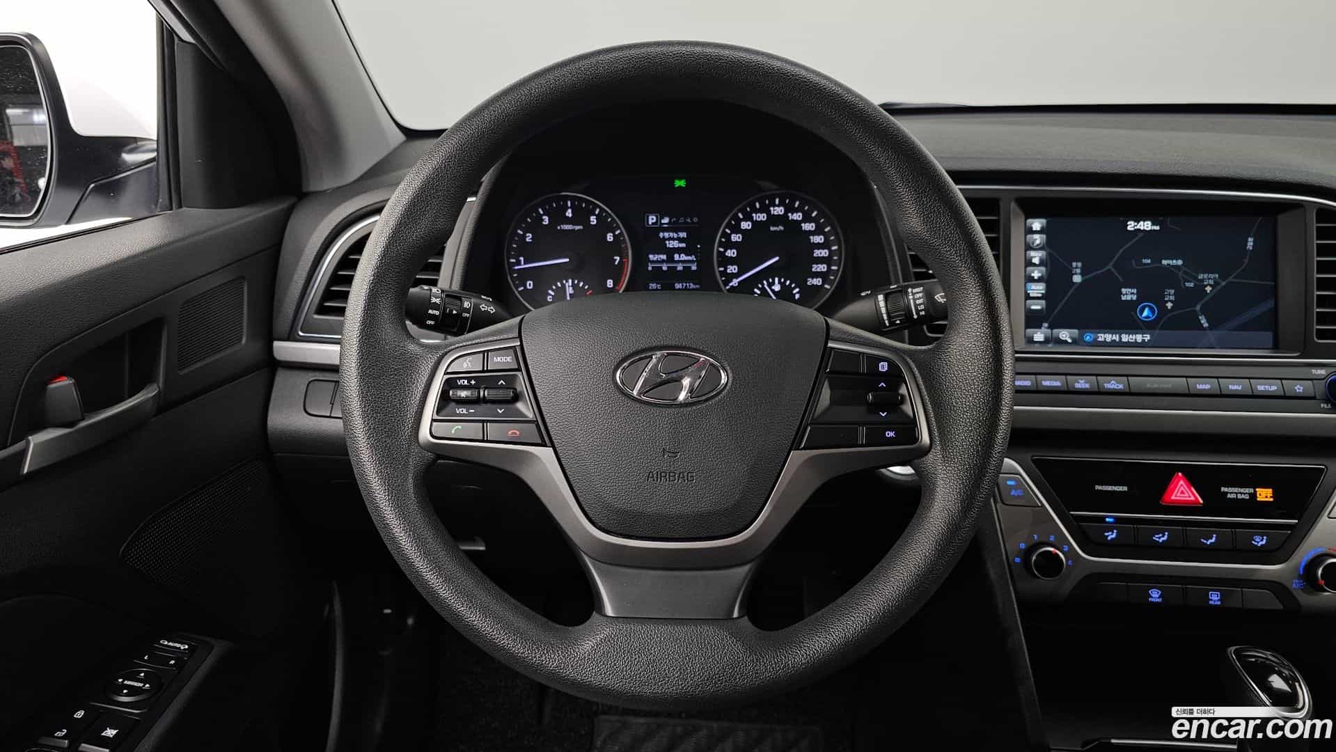 AVANTE Hyundai 2018.8-OPTION-017