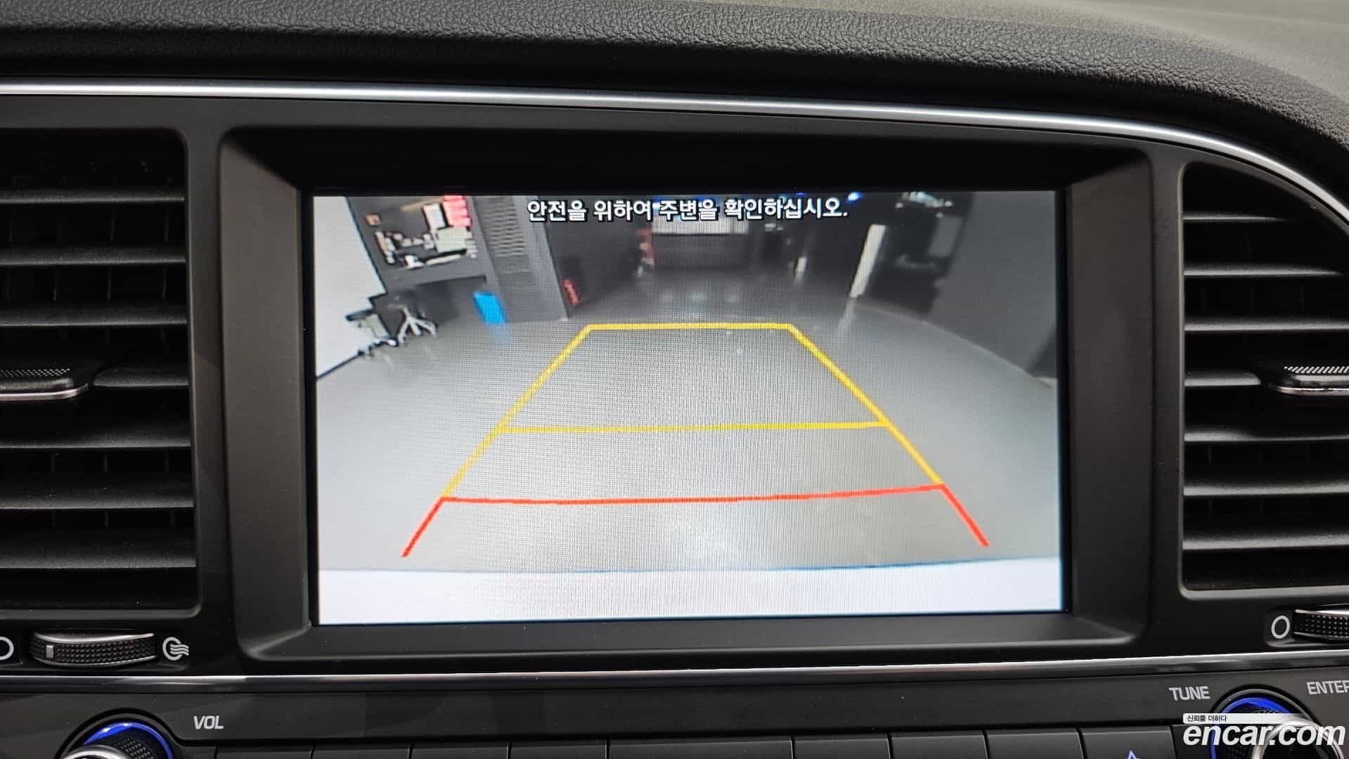 AVANTE Hyundai 2018.8-OPTION-019