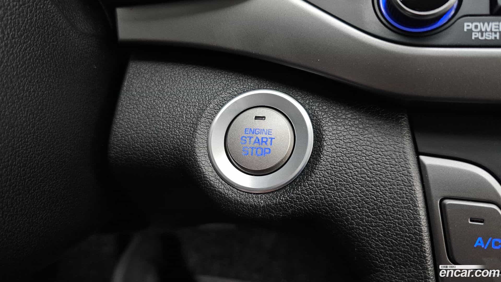 AVANTE Hyundai 2018.8-OPTION-024